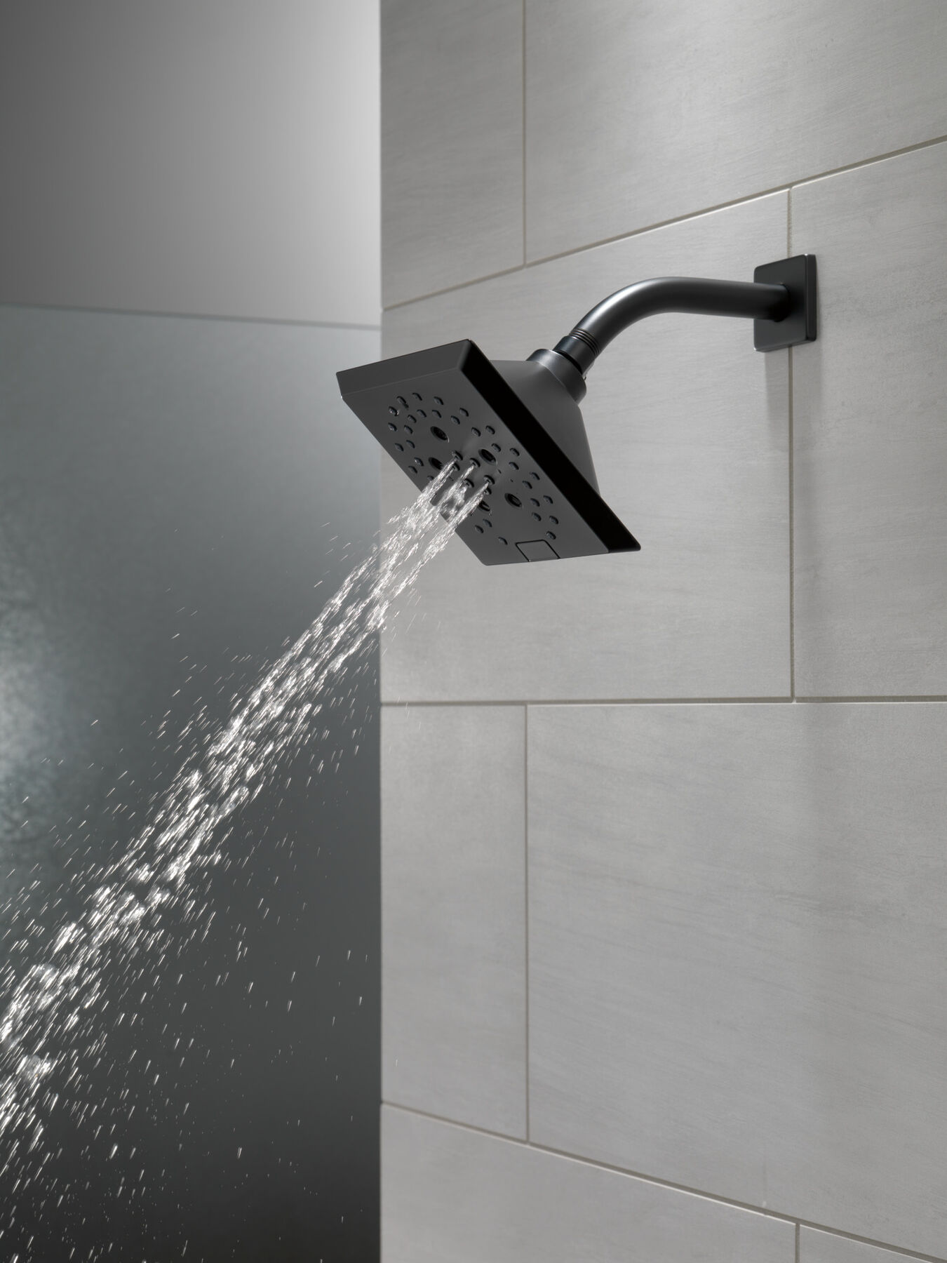 H<sub>2</sub>Okinetic&reg; 5-Setting Angular Modern Raincan Shower Head (Recertified)
