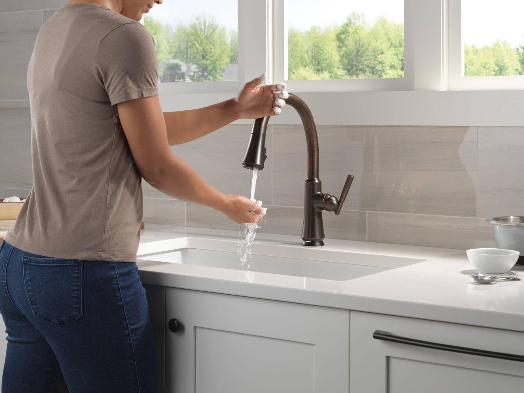 Touch<sub>2</sub>O&reg; Technology Kitchen Faucet with Touchless Technology