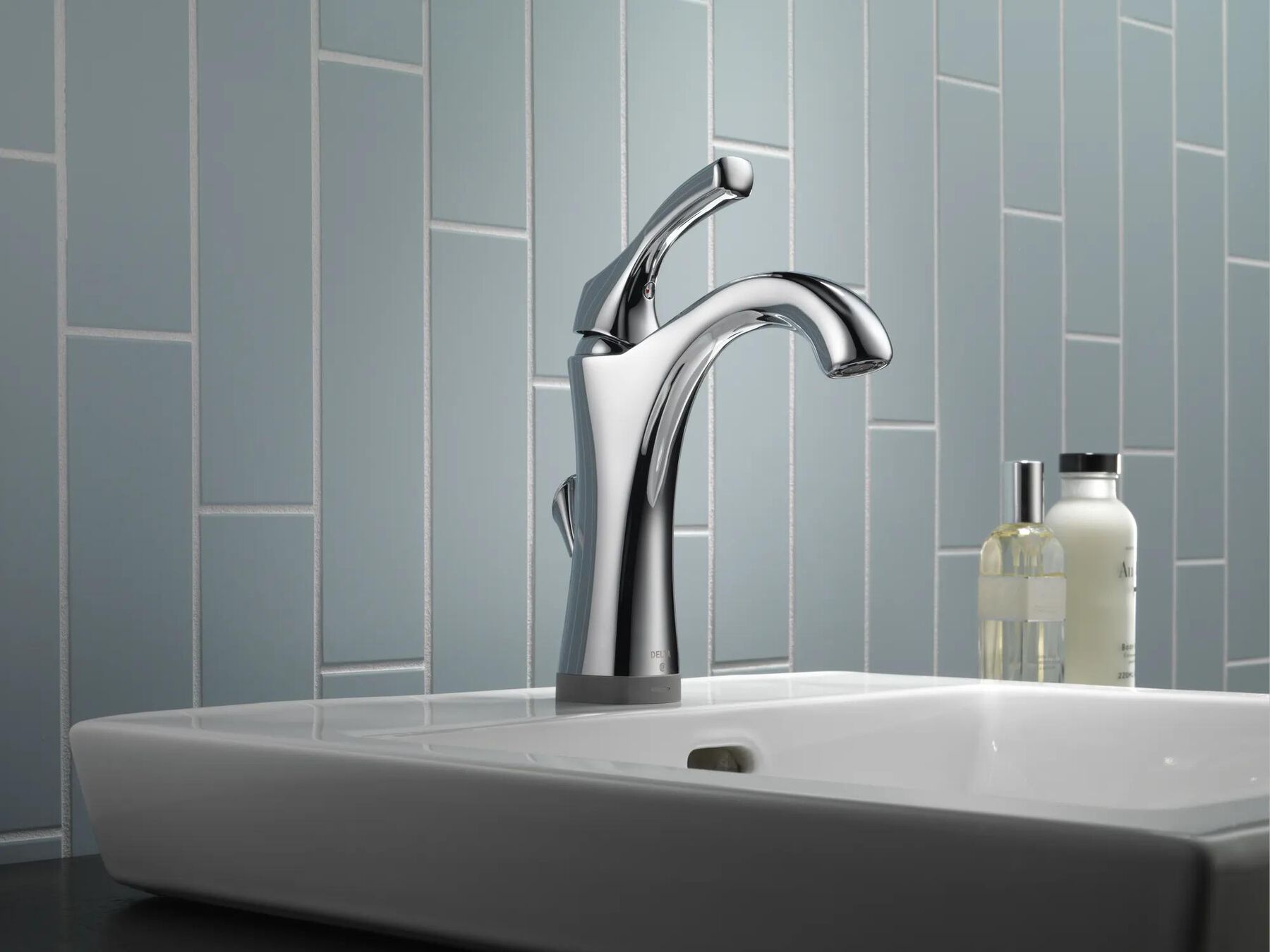 Single Handle Bathroom Faucet with Touch2O.xt&reg; Technology