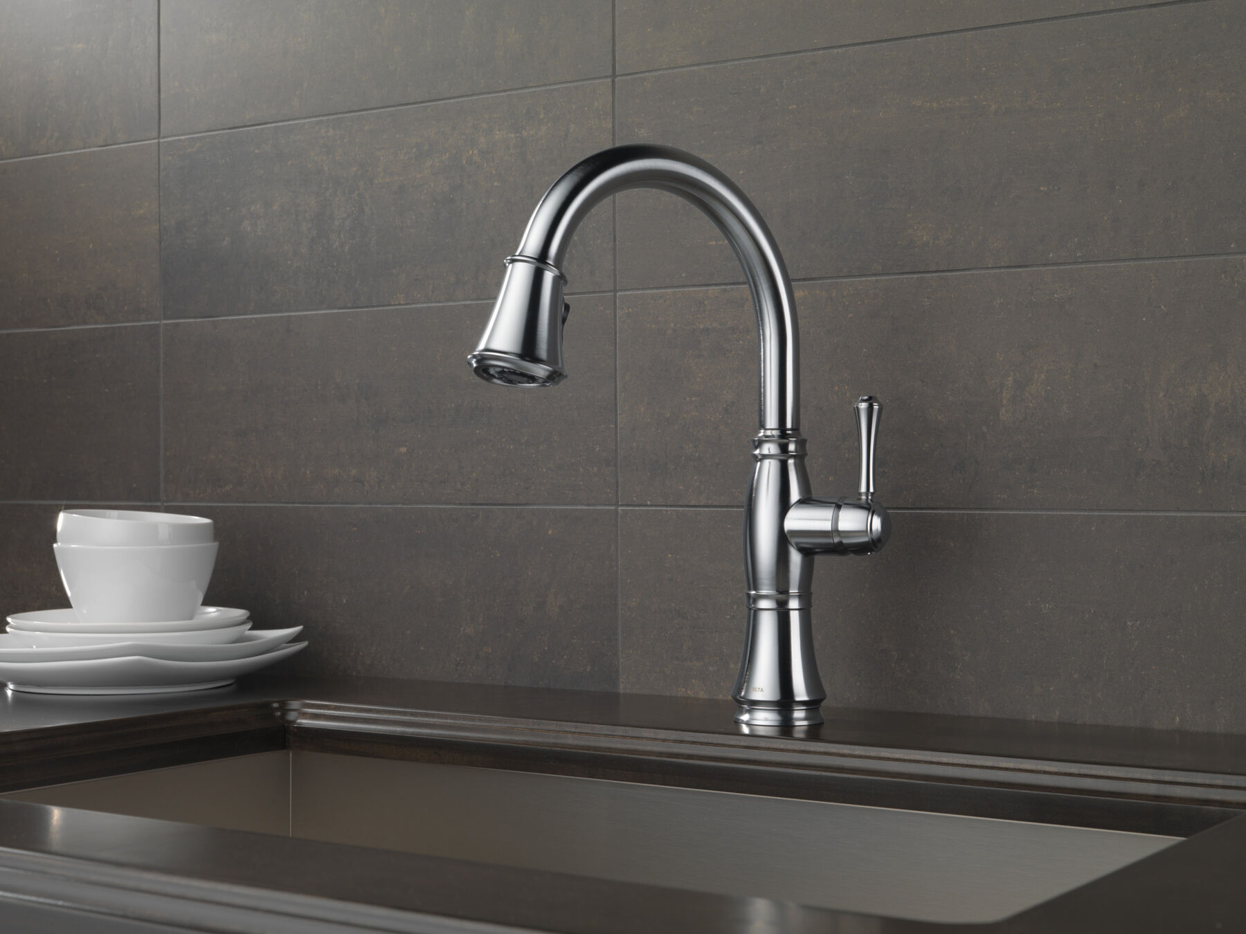 Single Handle Pull-Down Kitchen Faucet