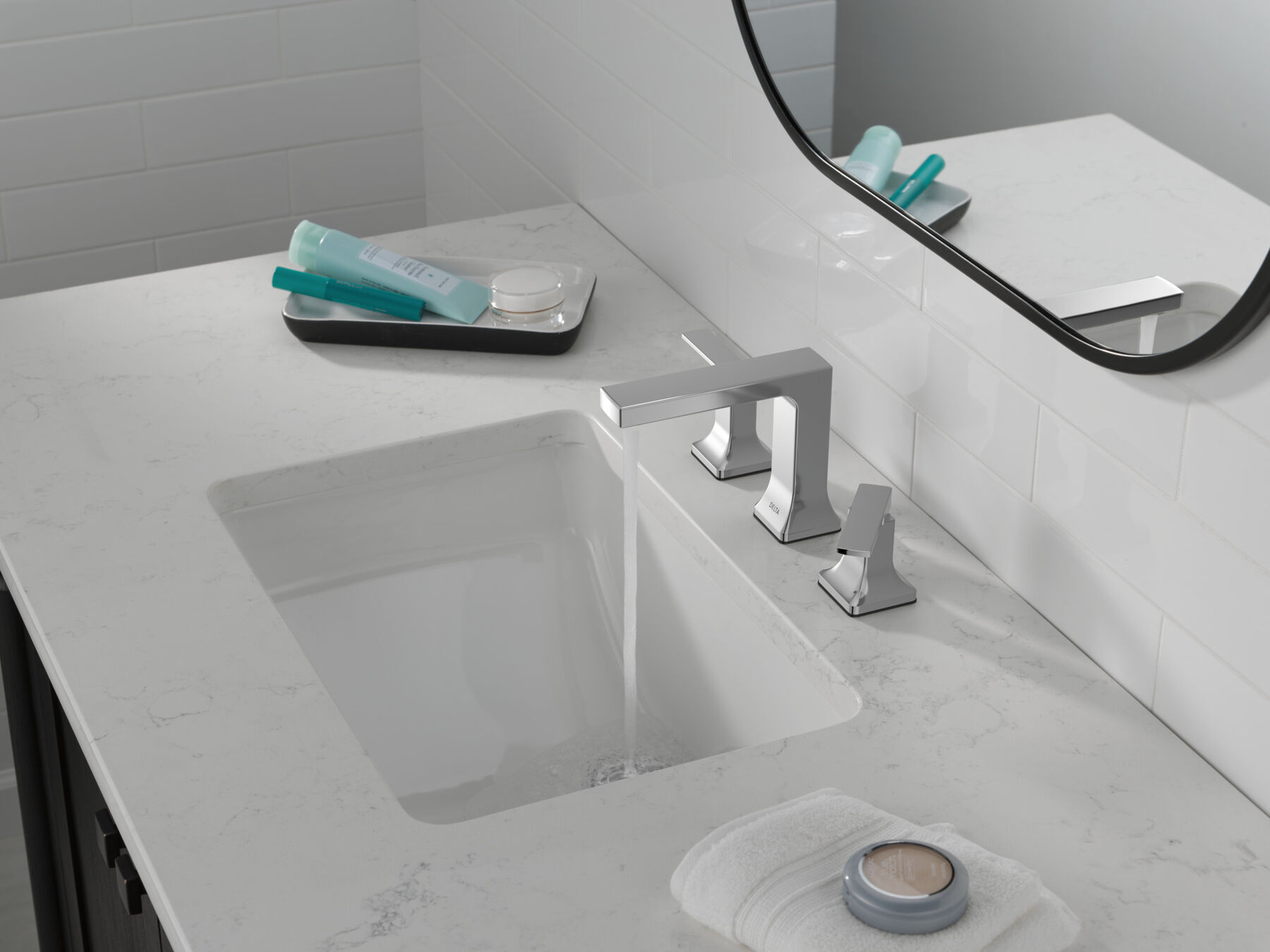 Two Handle Widespread Bathroom Faucet