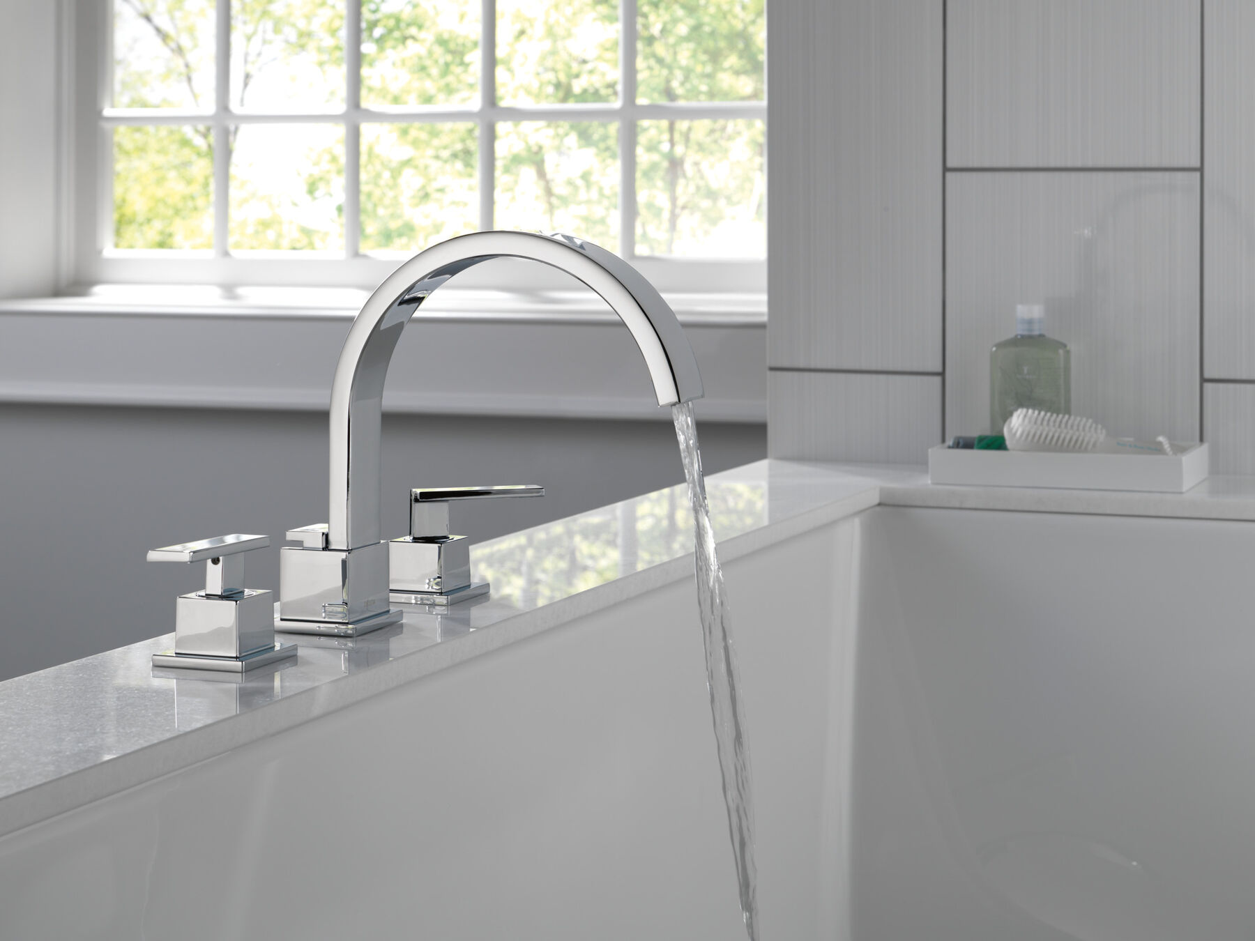 Roman Tub Faucet Trim 2B (Recertified)
