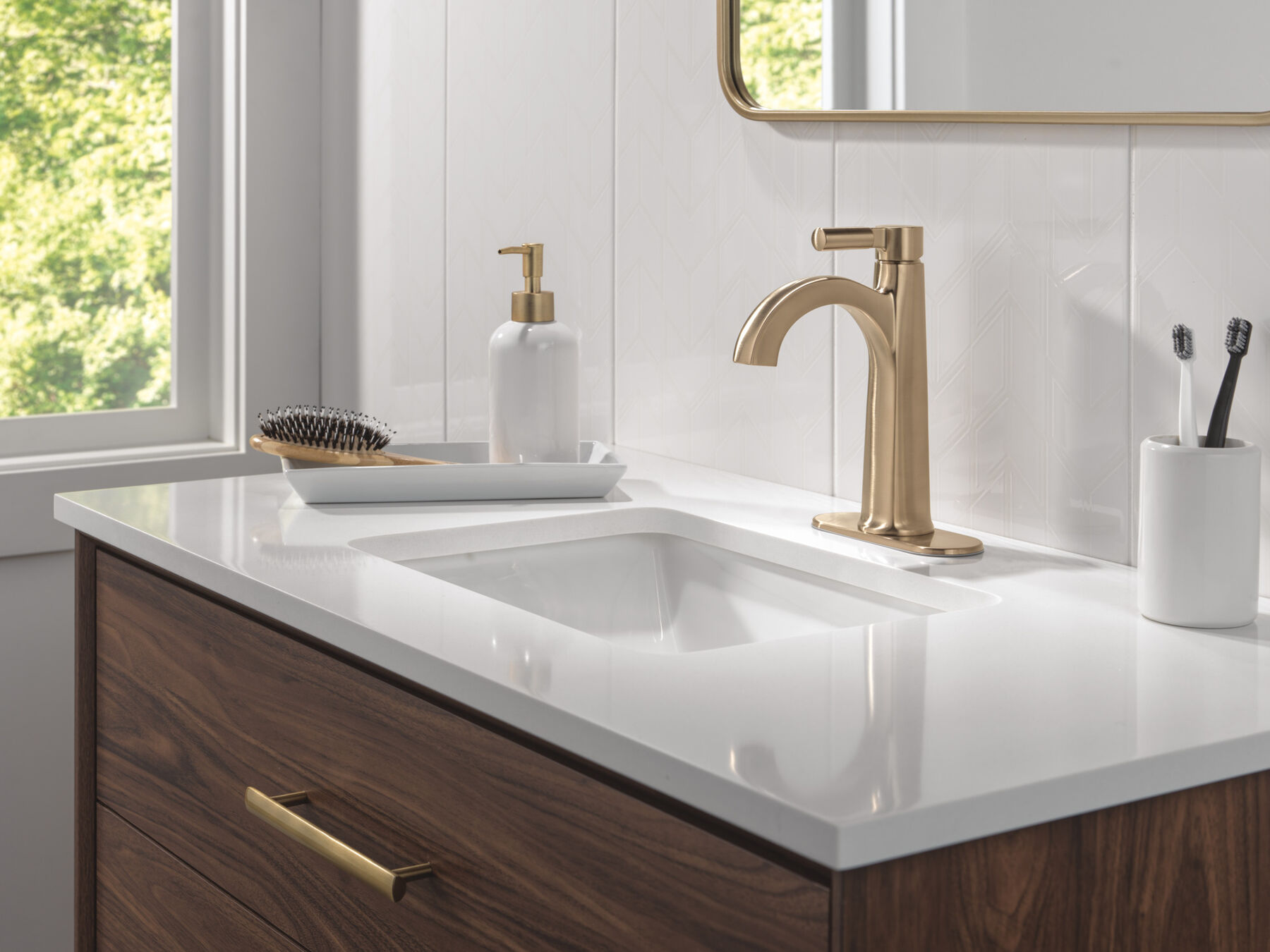 Single Handle Bathroom Faucet