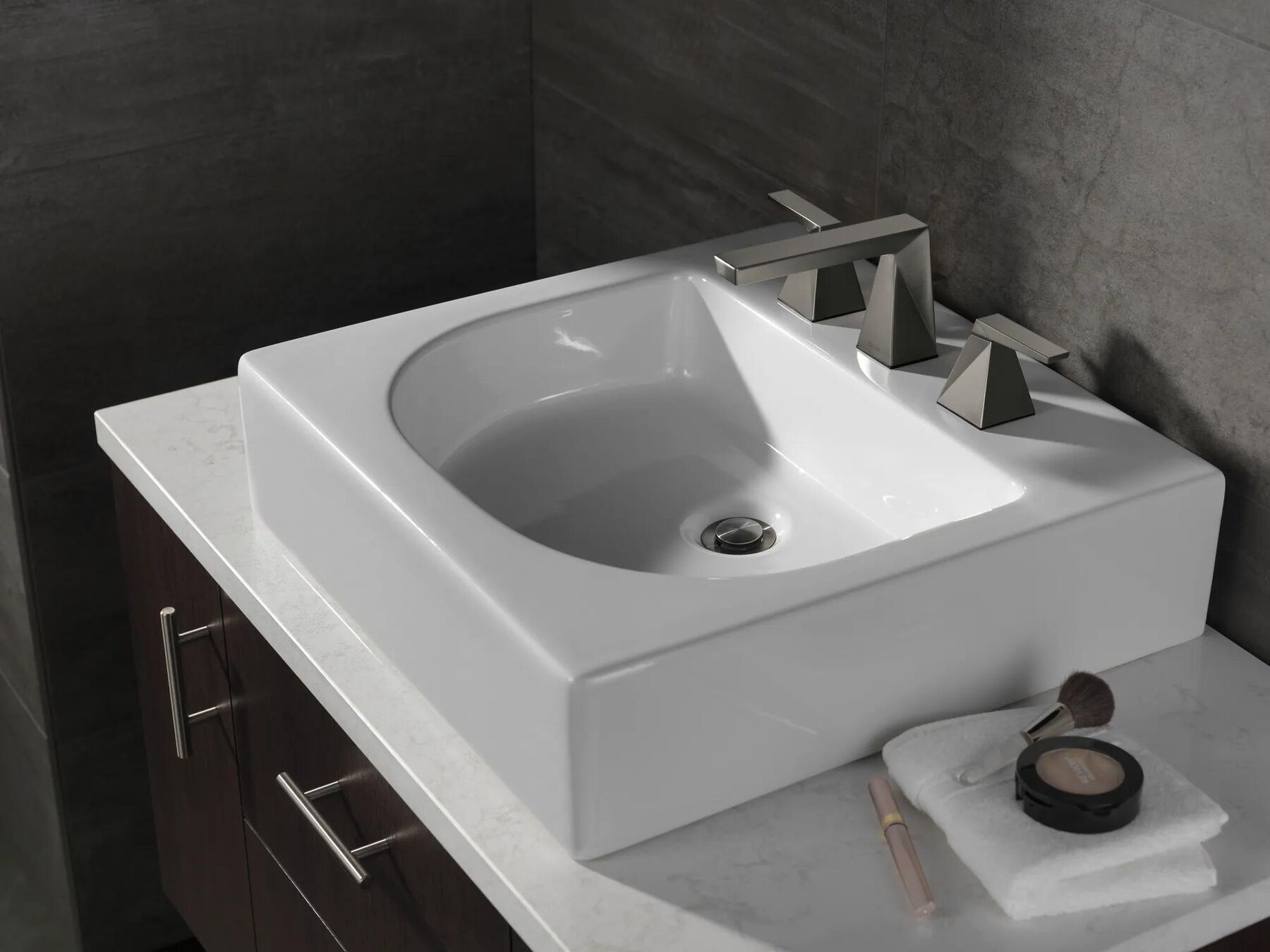 Two Handle Widespread Bathroom Faucet