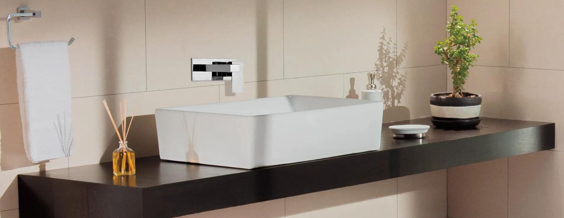 Single Handle Wall Mount Bathroom Faucet Trim