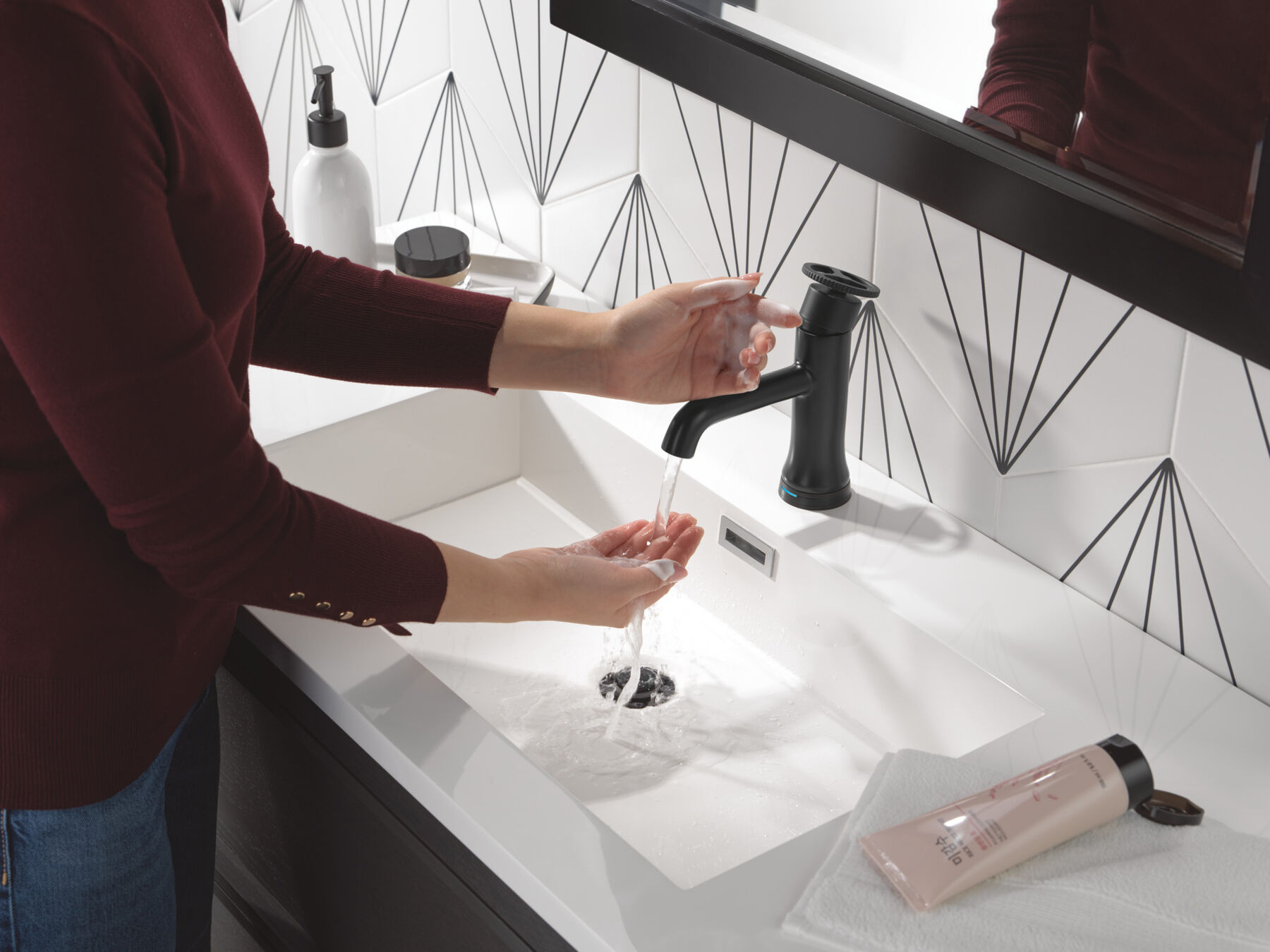 Touch2O Bathroom Faucet with Touchless Technology