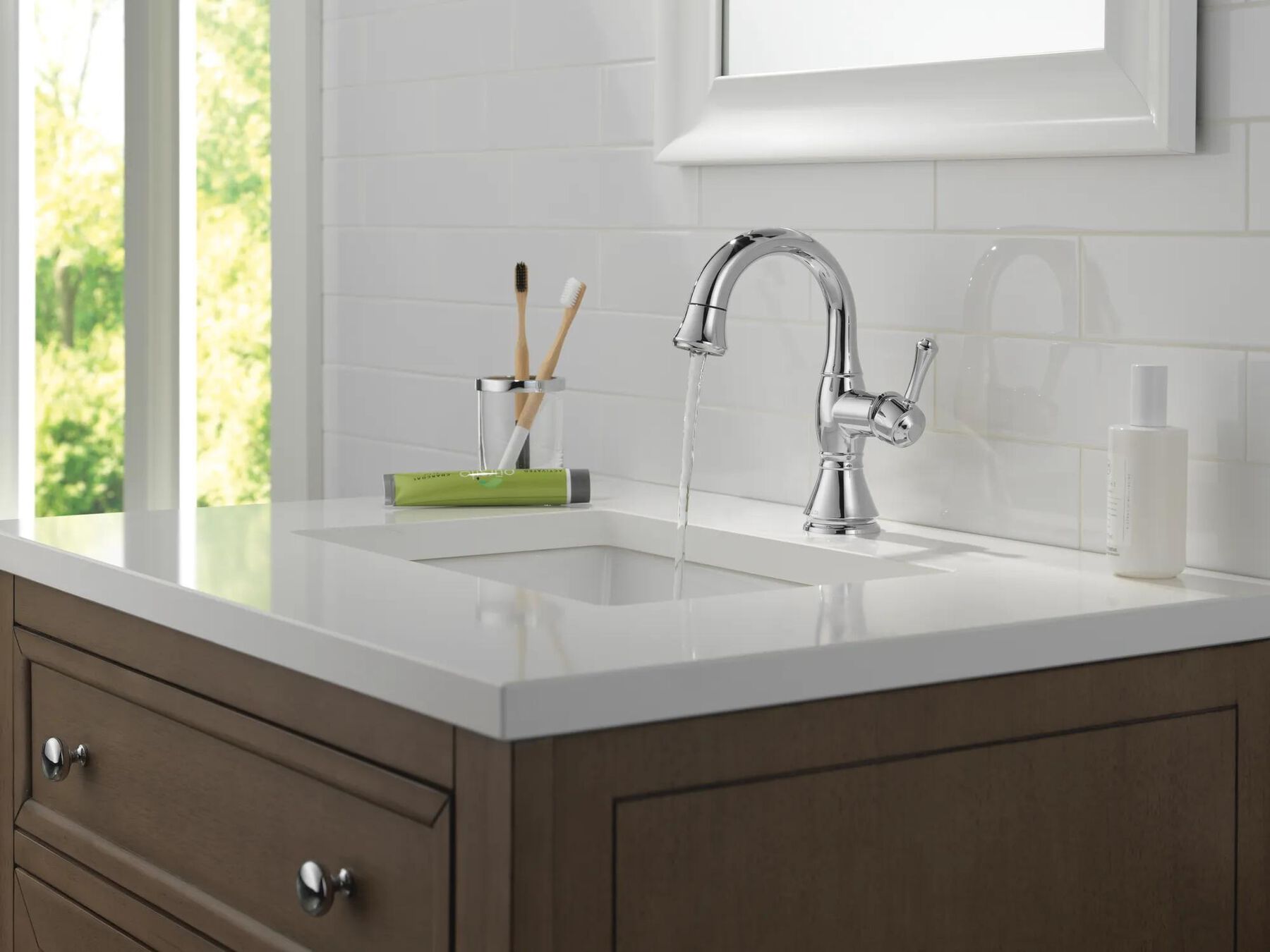 Single Handle Pull-Down Bathroom Faucet (Recertified)