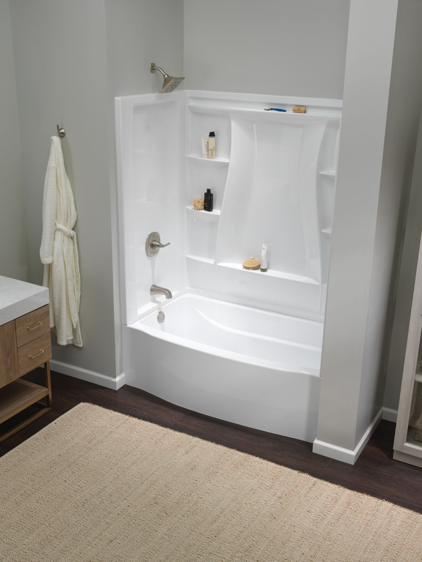 Monitor(R) 14 Series Tub and Shower