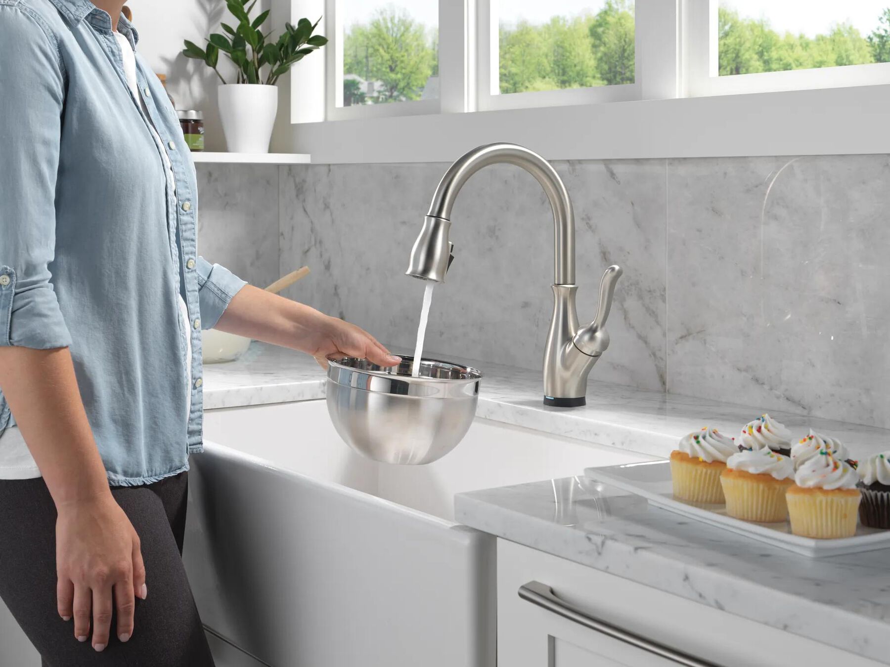 Touch2O with Touchless and VoiceIQ&reg; Technology Single Handle Pull-Down Kitchen Faucet with Soap Dispenser