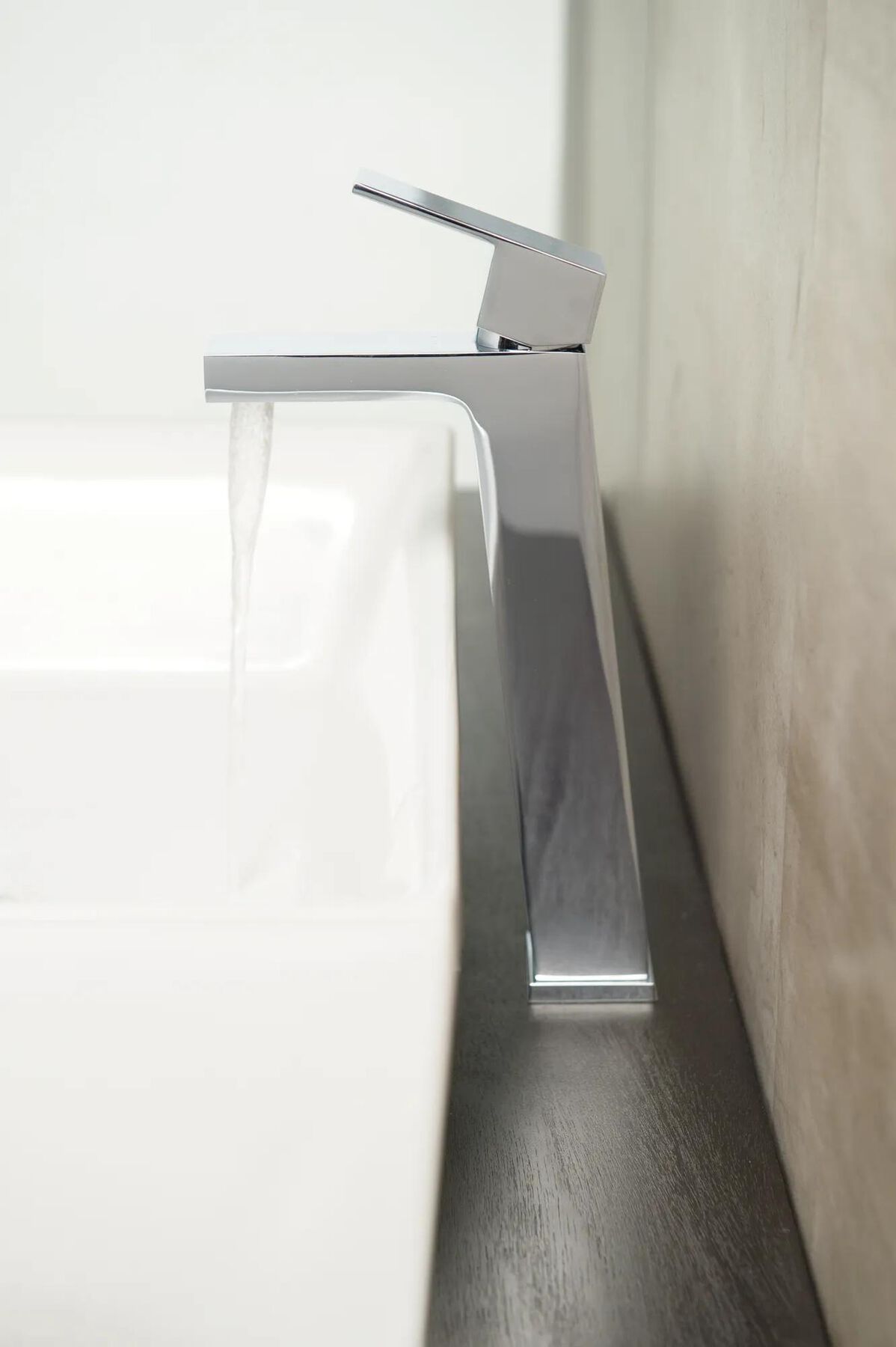 Single Handle Vessel Bathroom Faucet