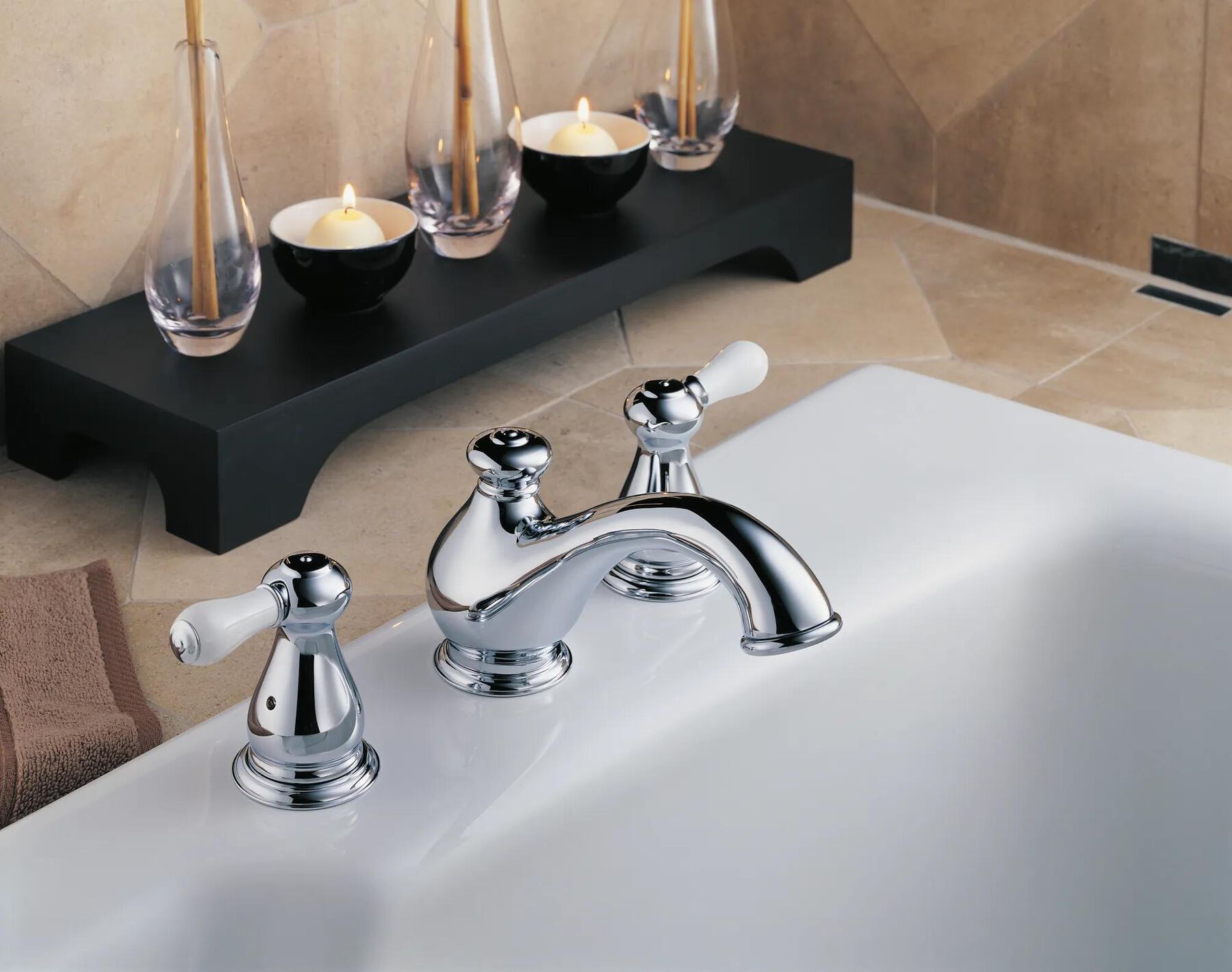 Porcelain Lever Handle Set - Roman Tub