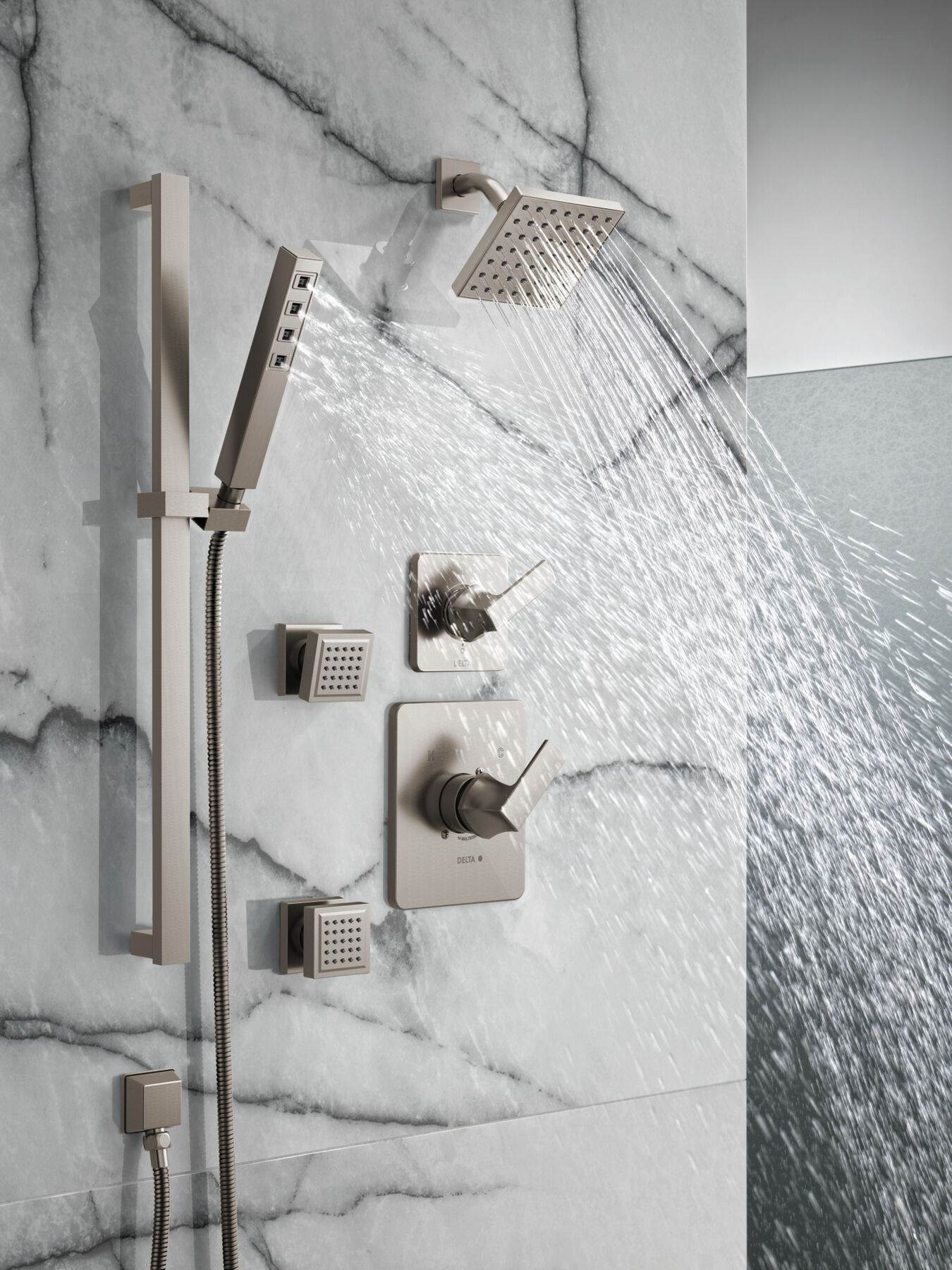 H<sub>2</sub>Okinetic&reg; Single-Setting Slide Bar Hand Shower