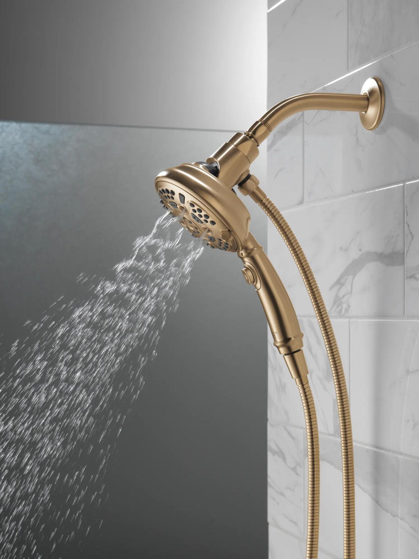 SureDock&trade; 7-Setting Hand Shower