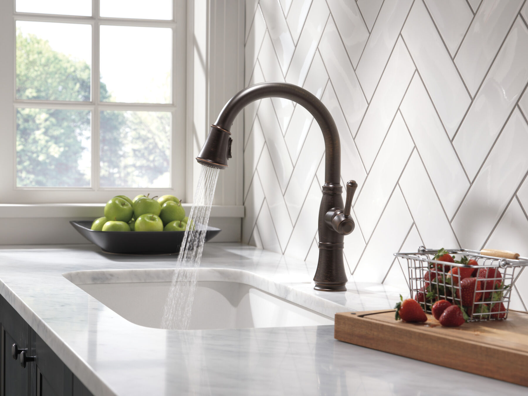 Single Handle Pull-Down Kitchen Faucet with ShieldSpray&reg; Technology (Recertified)