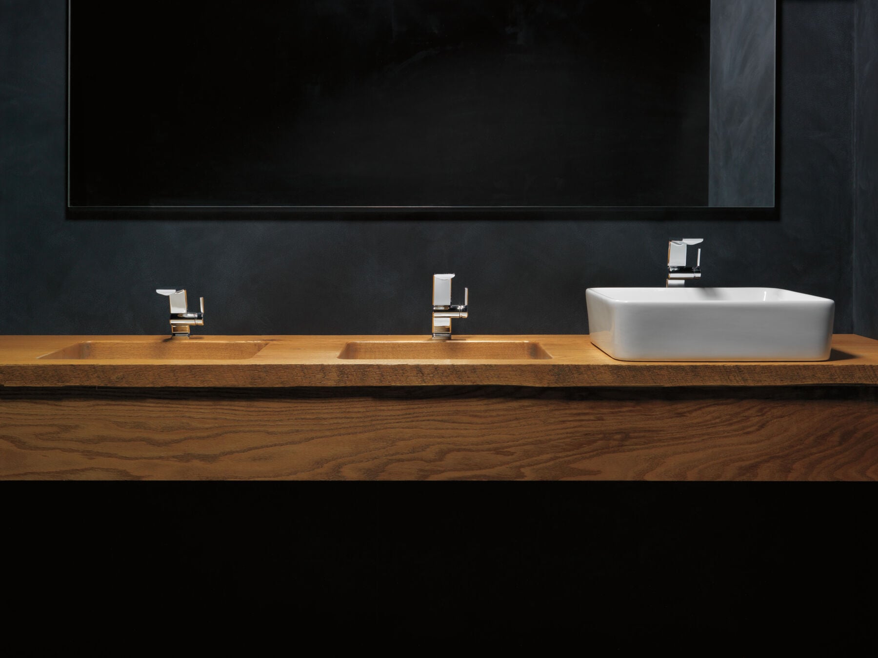 Single Handle Mid-Height Vessel Bathroom Faucet