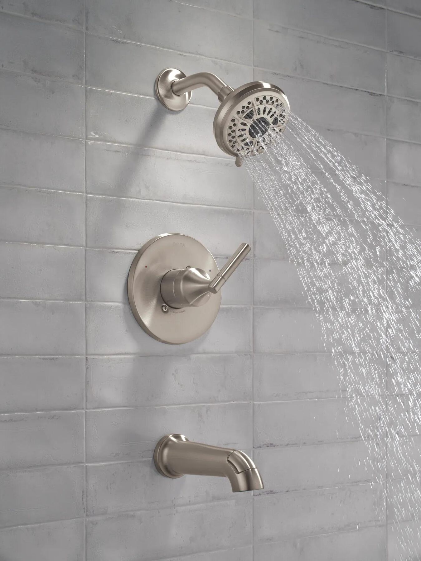 Monitor&reg; 14 Series Tub and Shower