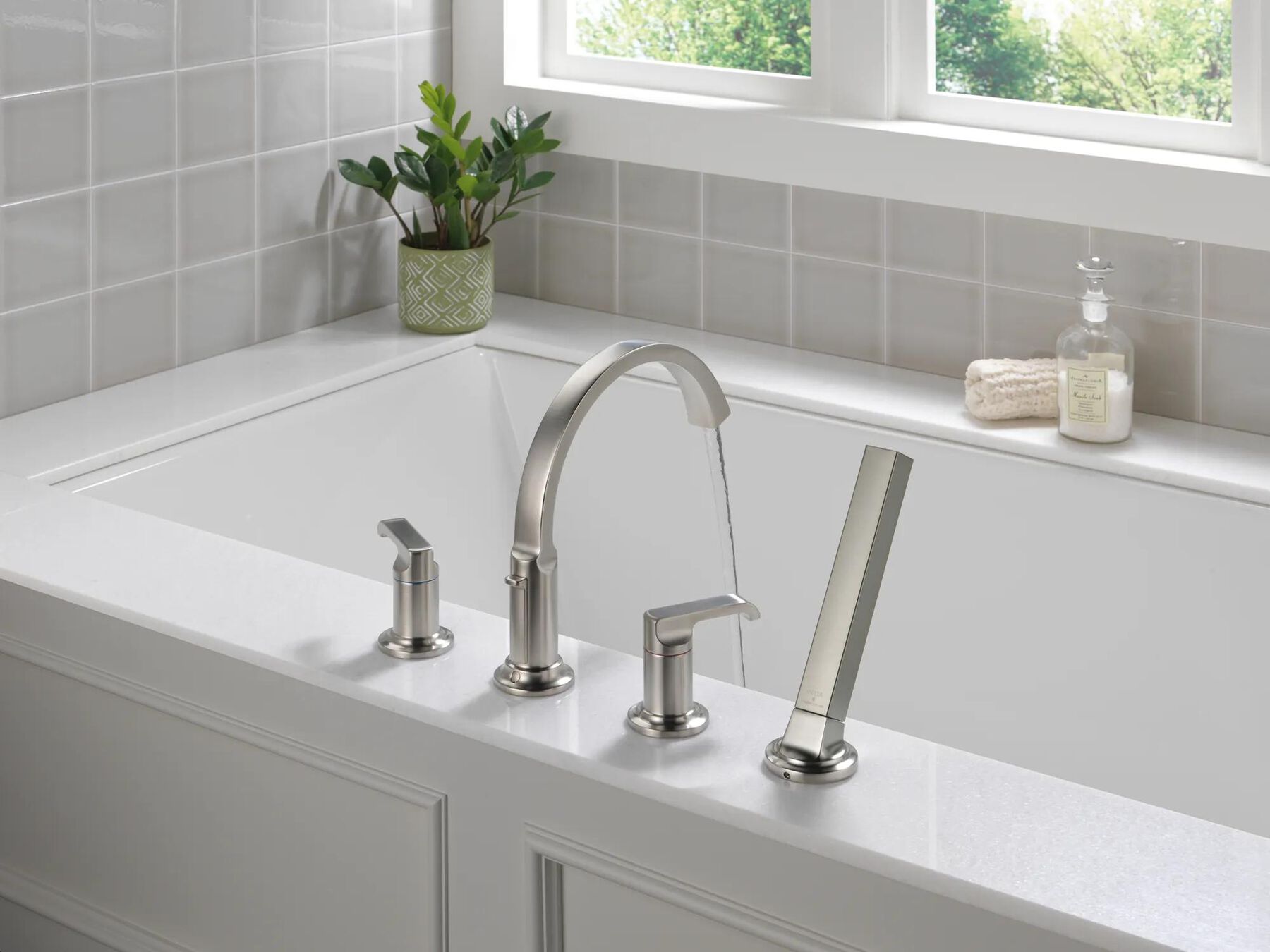 4H Roman Tub (J-Spout) with Lever Handles Bundle