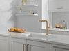 Single Handle Pull-Out Kitchen Faucet