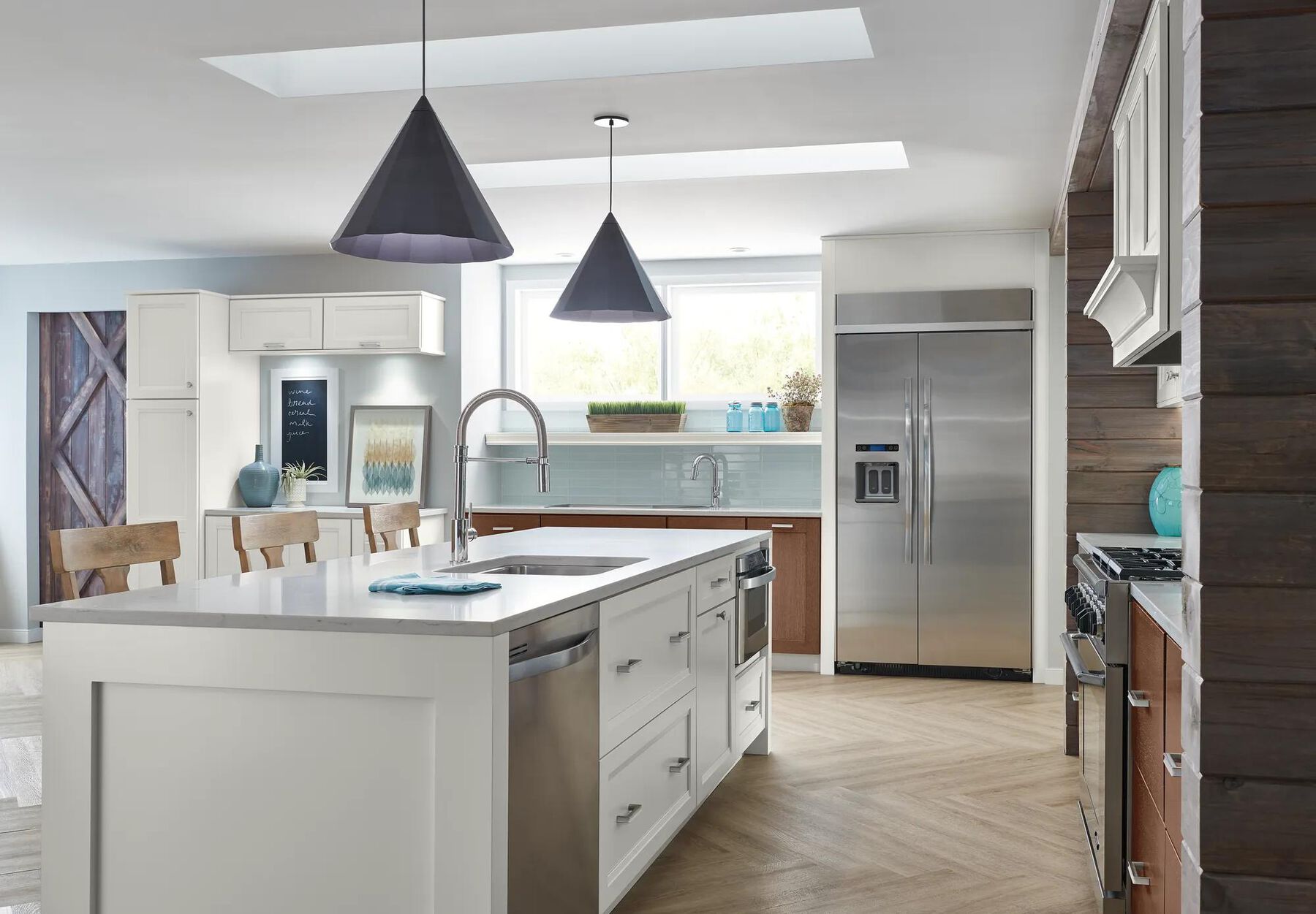 Single-Handle Pull-Down Spring Kitchen Faucet