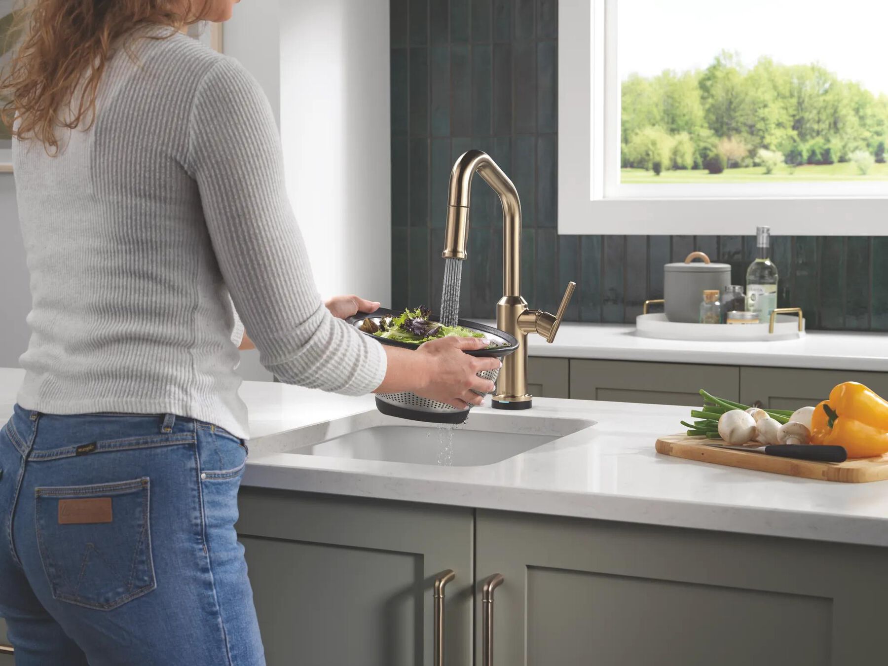 Touch2O&reg; Bar / Prep Faucet with Touchless Technology