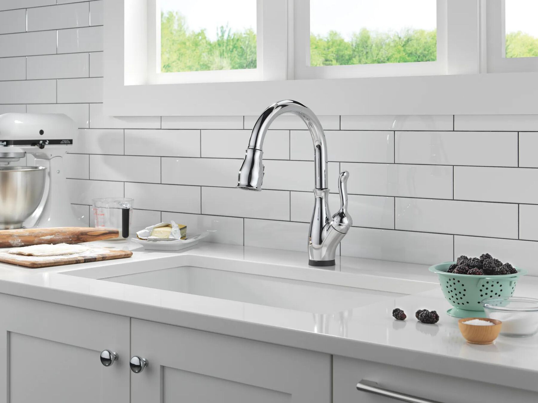 VoiceIQ&reg; Kitchen Faucet with Touch<sub>2</sub>O&reg; Technology with Touchless Technology