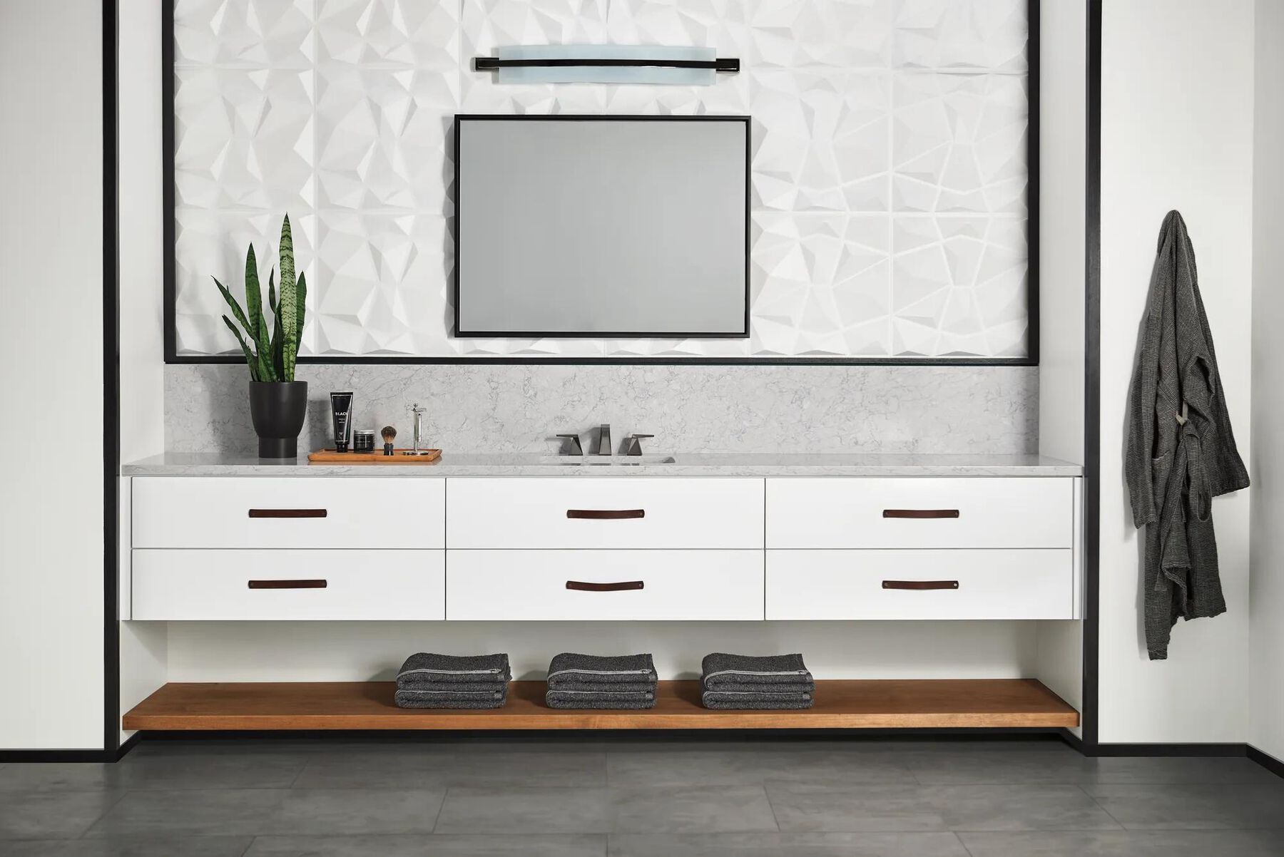 Two Handle Widespread Bathroom Faucet
