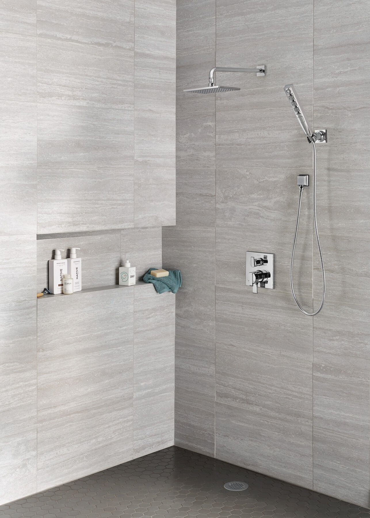 H<sub>2</sub>Okinetic&reg; 4-Setting Wall Mount Hand Shower