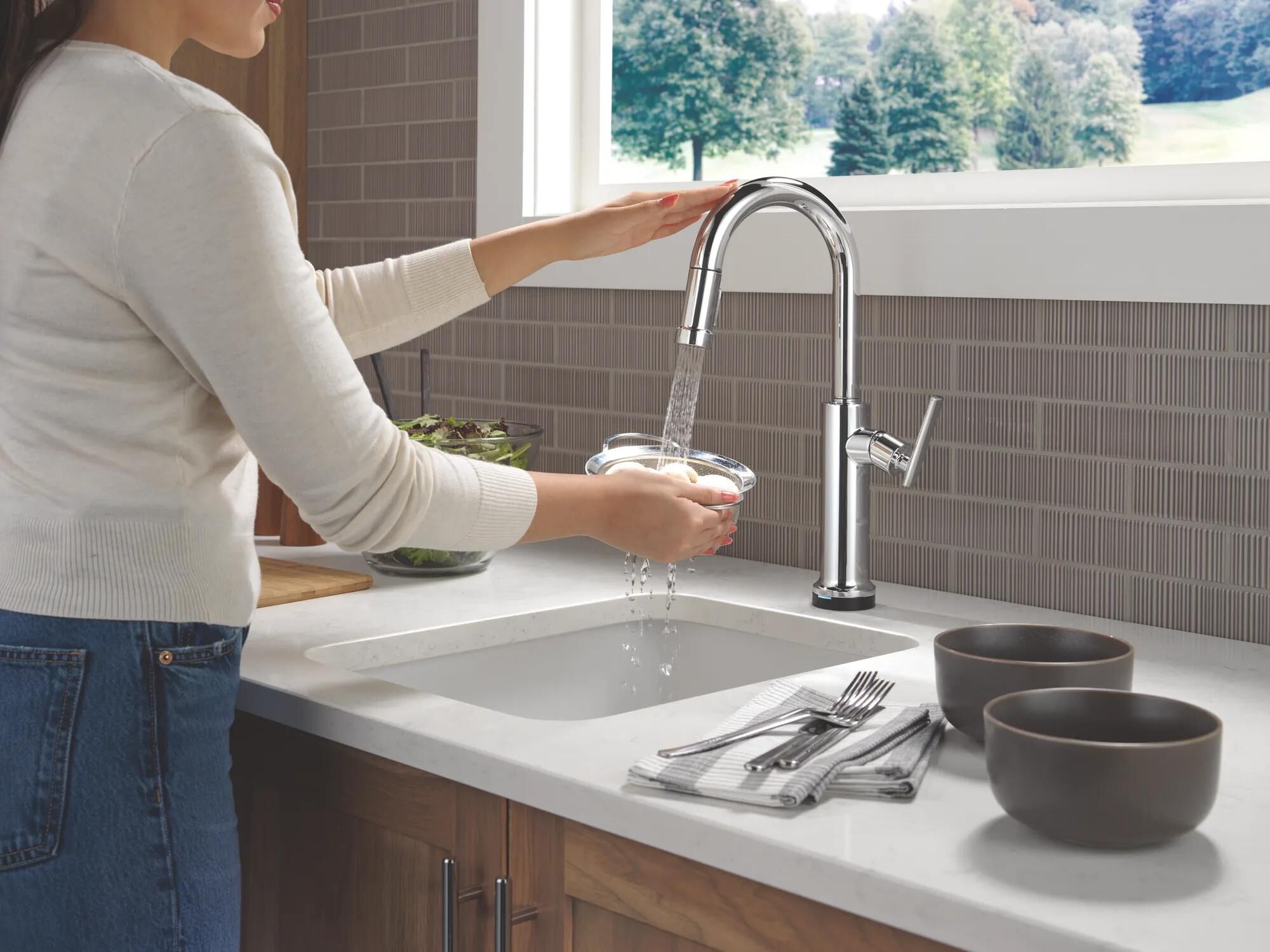 Touch2O® Technology Bar / Prep Faucet with Touchless Technology in