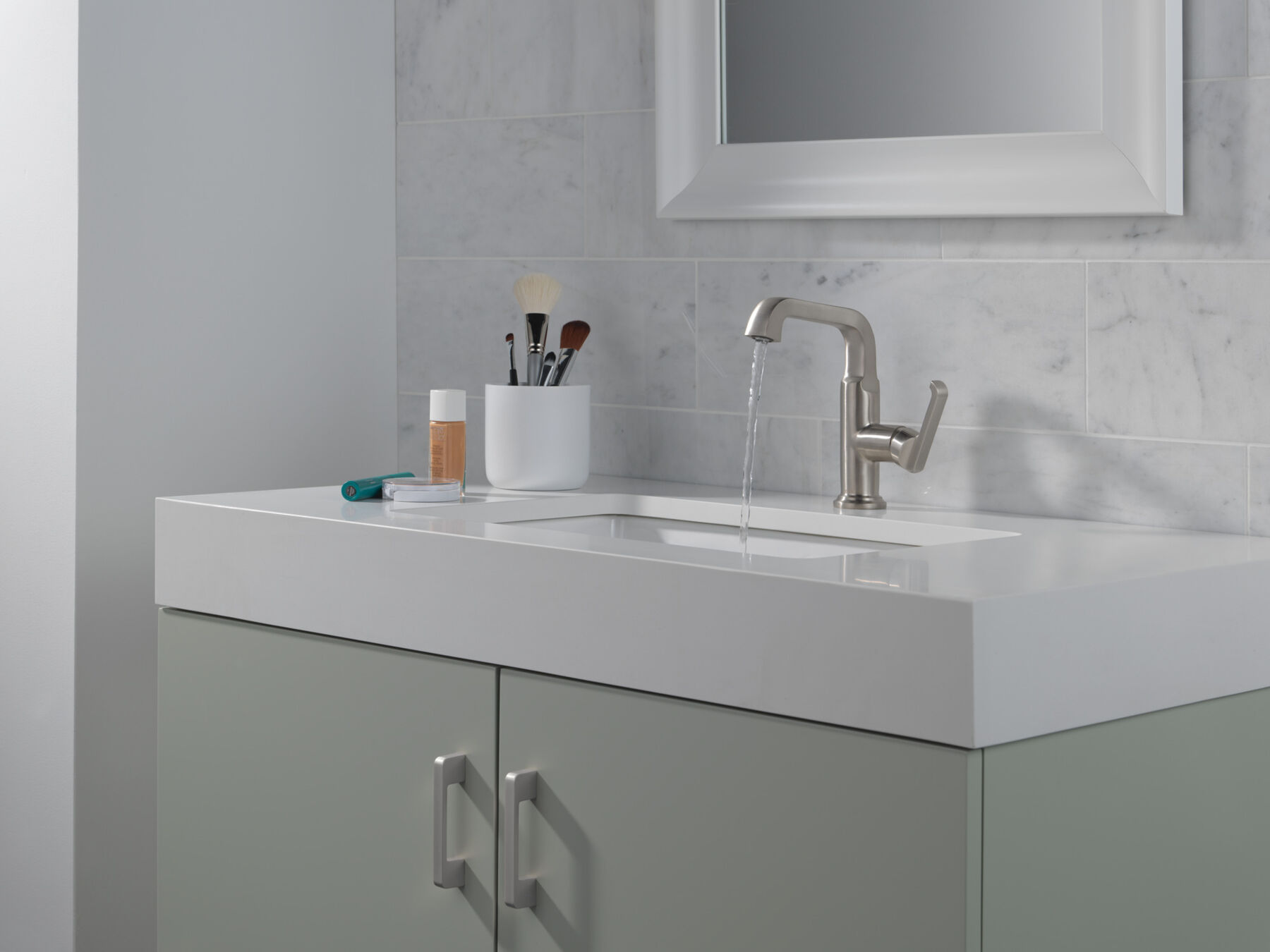 Single Handle Mid-Height Vessel Bathroom