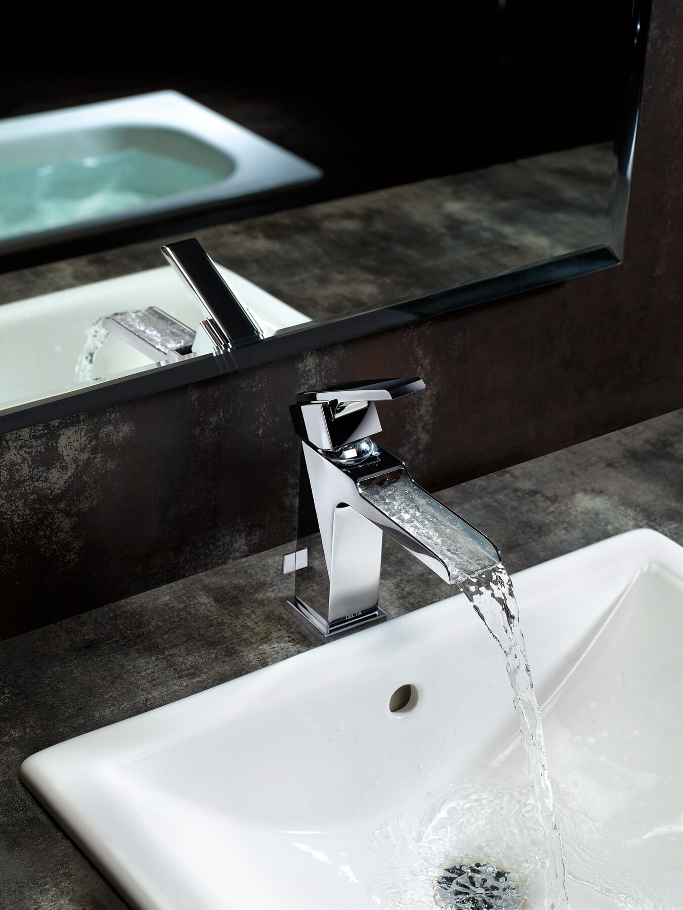 Single Handle Channel Bathroom Faucet (Recertified)