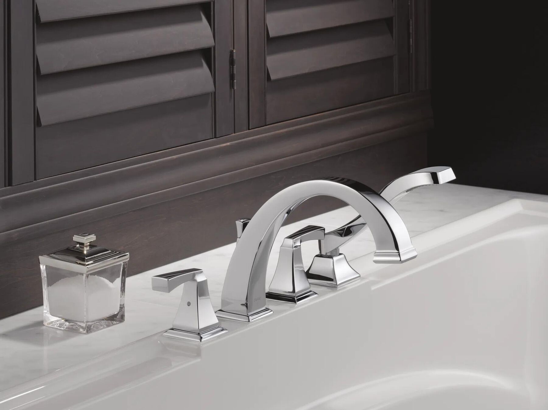 Roman Tub with Hand Shower Trim