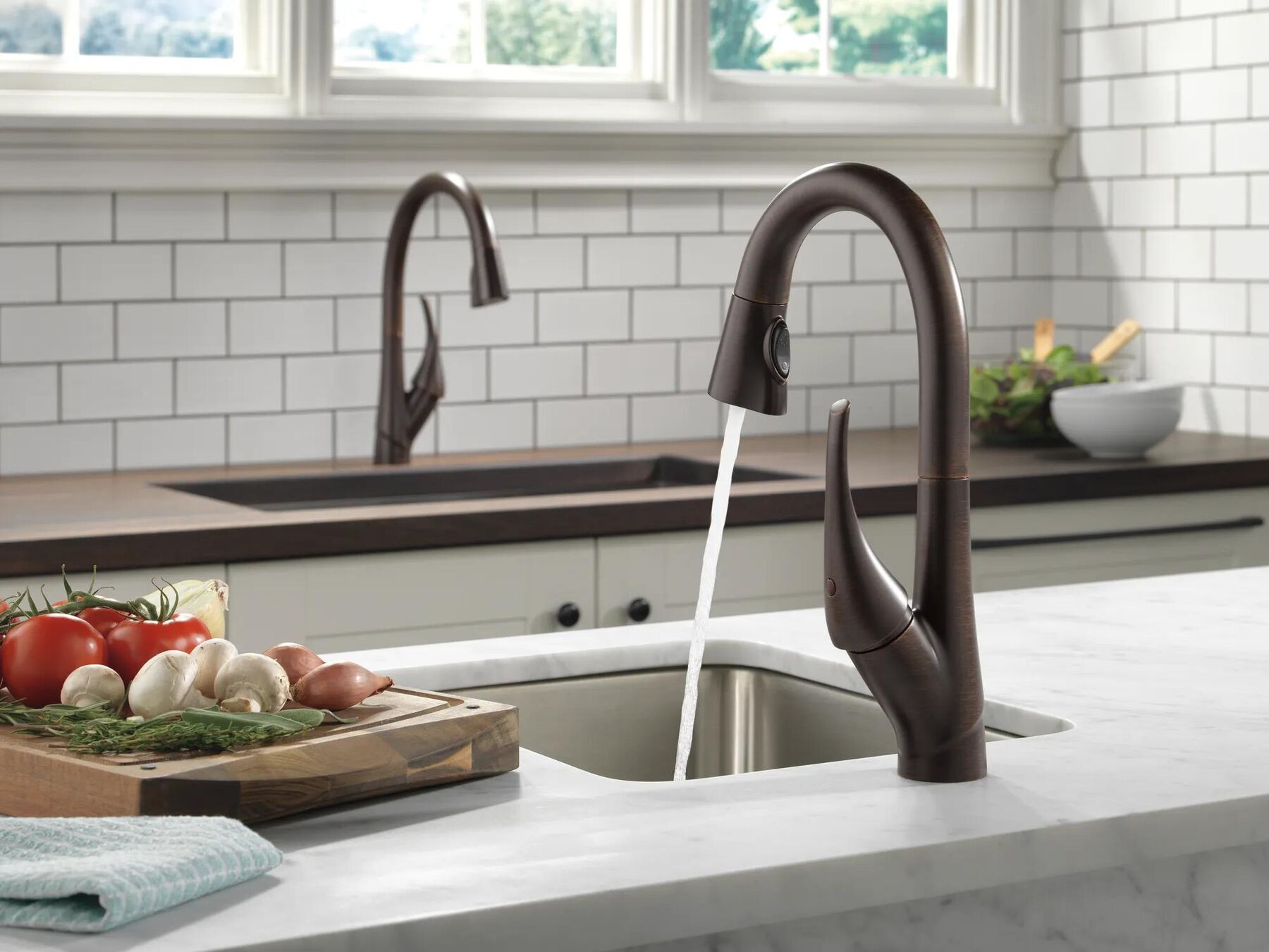 Single Handle Pull-Down Kitchen Faucet with ShieldSpray&reg; Technology
