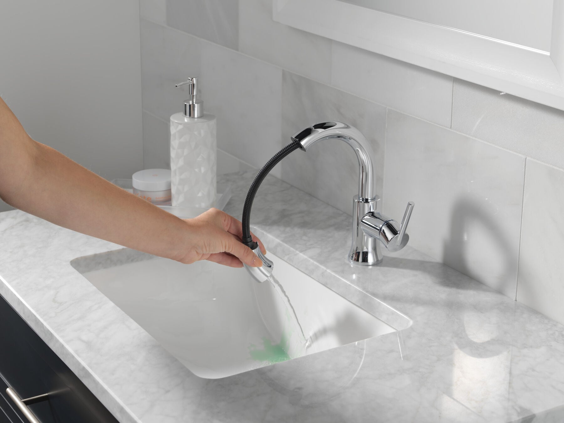 Single Handle Pull-Down Bathroom Faucet