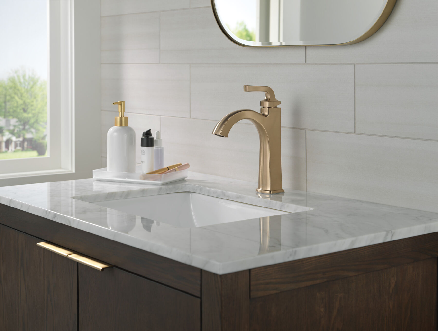 Single Handle Bathroom Faucet