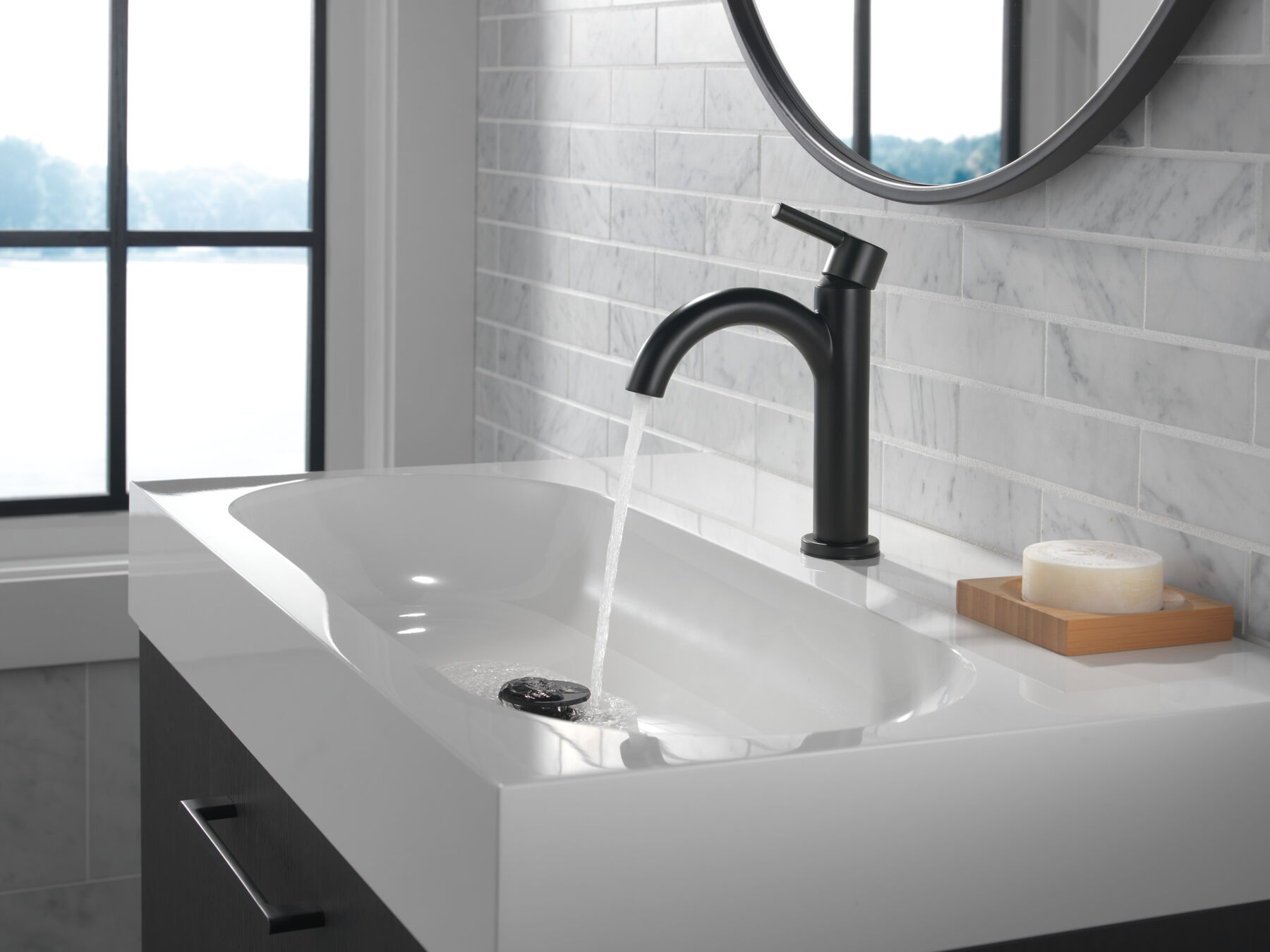 Single-Hole Bathroom Faucet (Recertified)