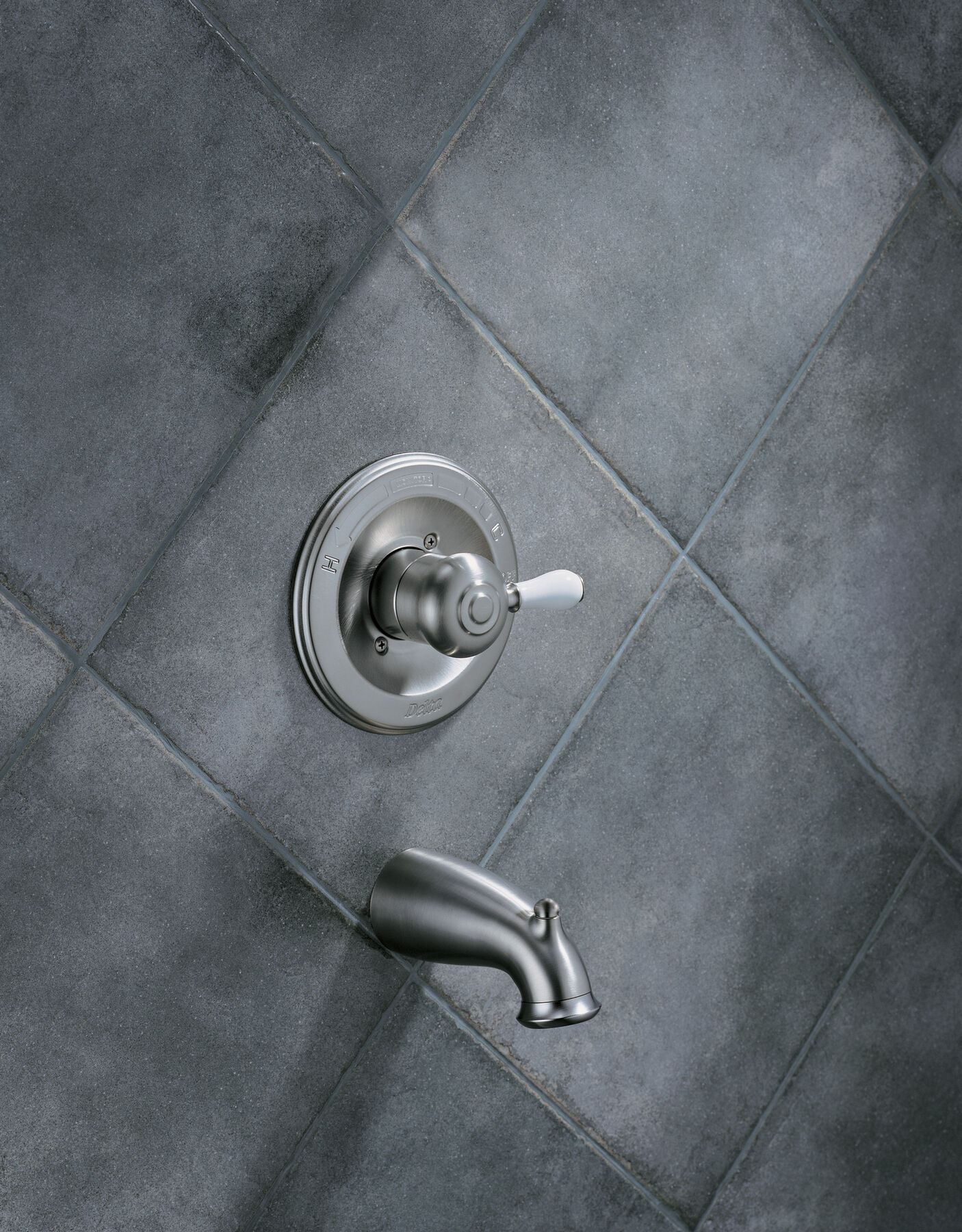 Porcelain Handle Kit - Tub & Shower