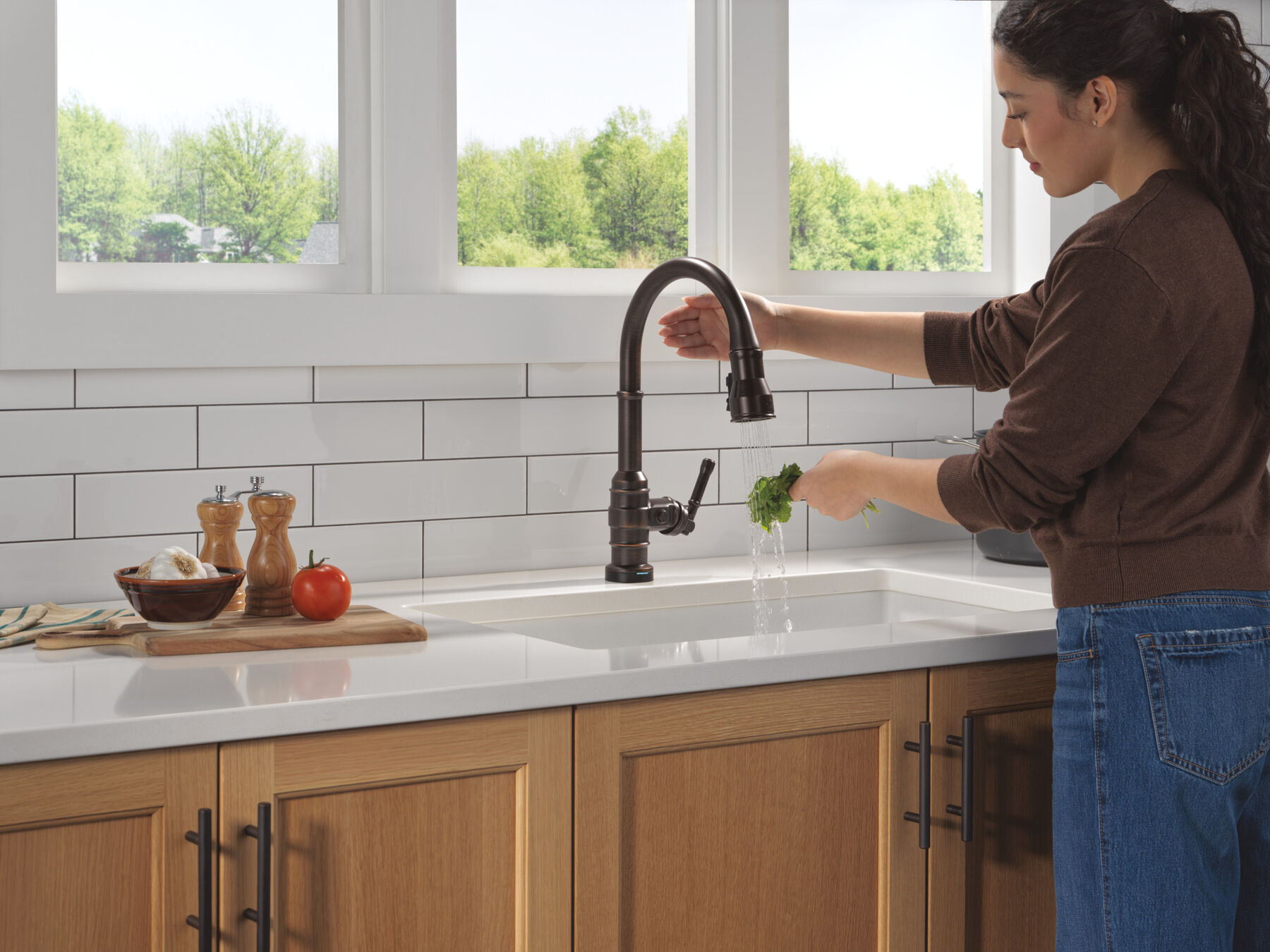 Touch<sub>2</sub>O&reg; Technology Kitchen Faucet with Touchless Technology