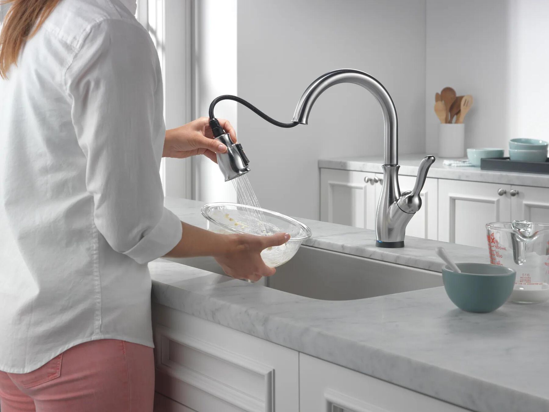 Single Handle Pull-Down Kitchen Faucet with Touch<sub>2</sub>O&reg; and ShieldSpray&reg; Technologies