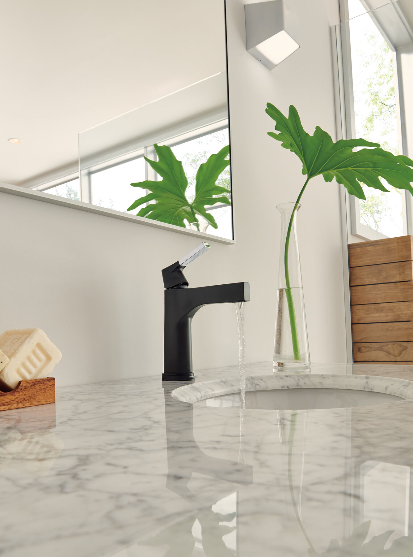 Touch2O&reg; Bathroom Faucet with Touchless Technology
