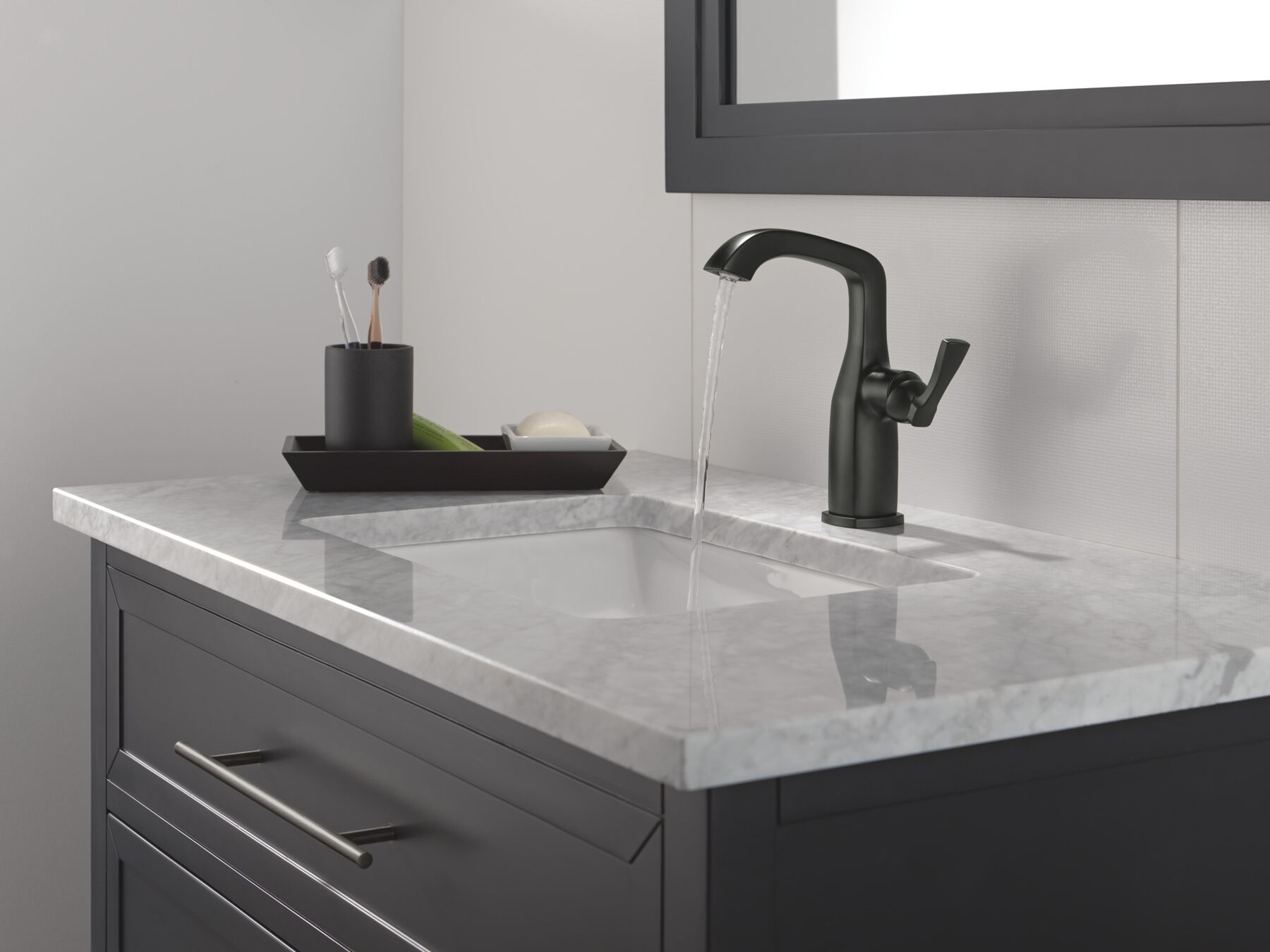 Single Handle Mid-Height Bathroom Faucet