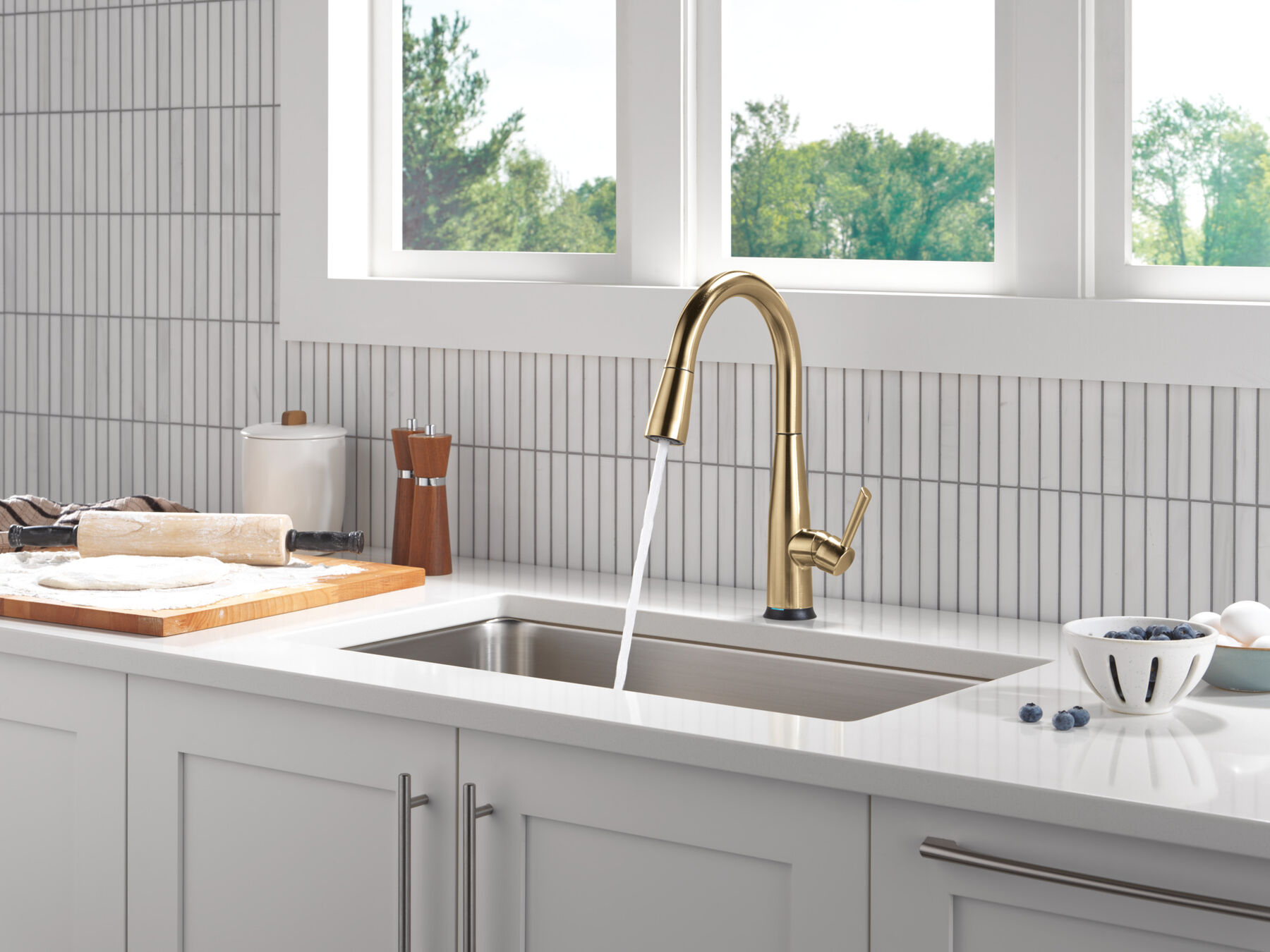 VoiceIQ&reg; Single Handle Pull-Down Faucet with Touch<sub>2</sub>O&reg; Technology