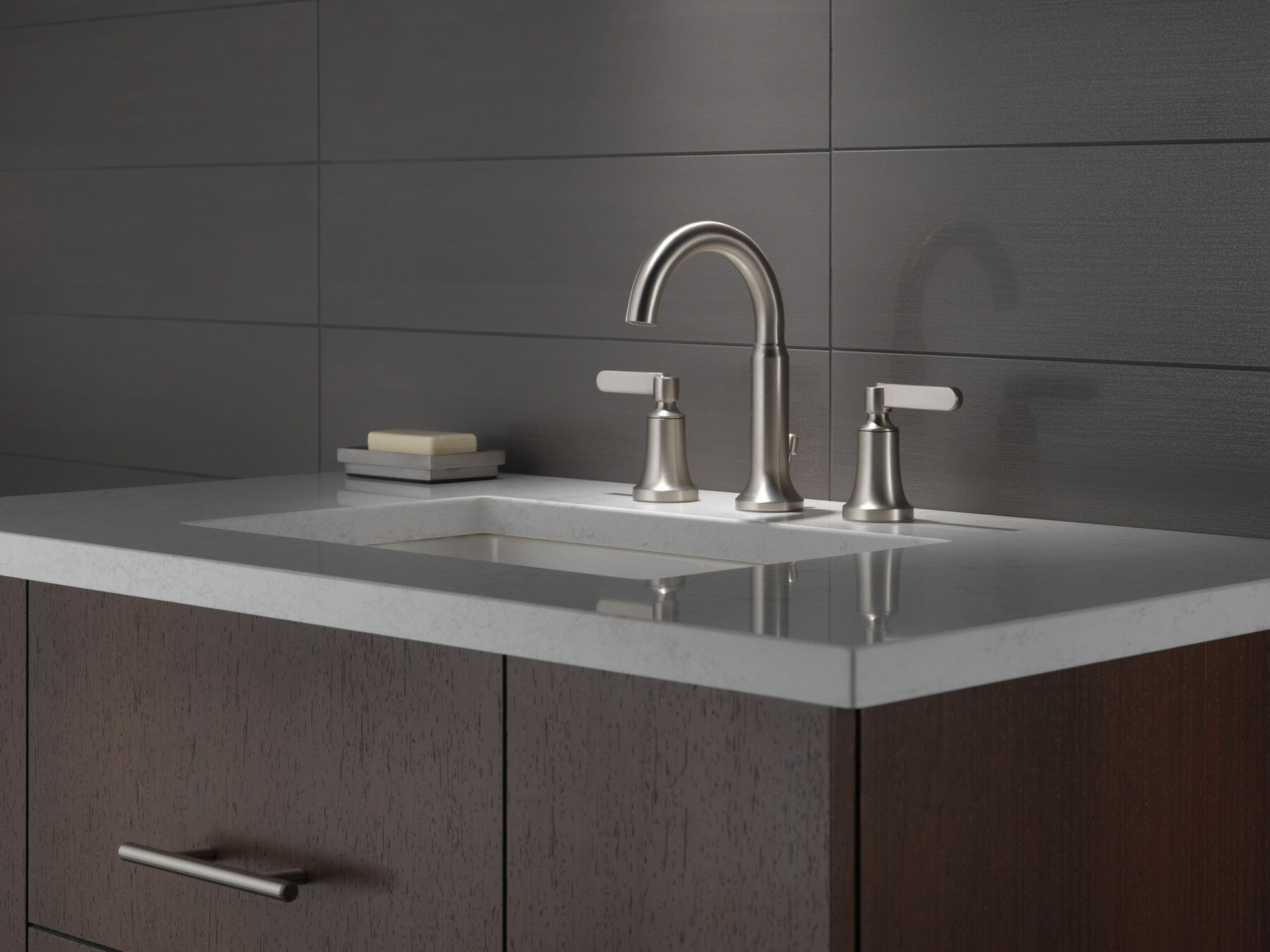 Two Handle Widespread Bathroom Faucet