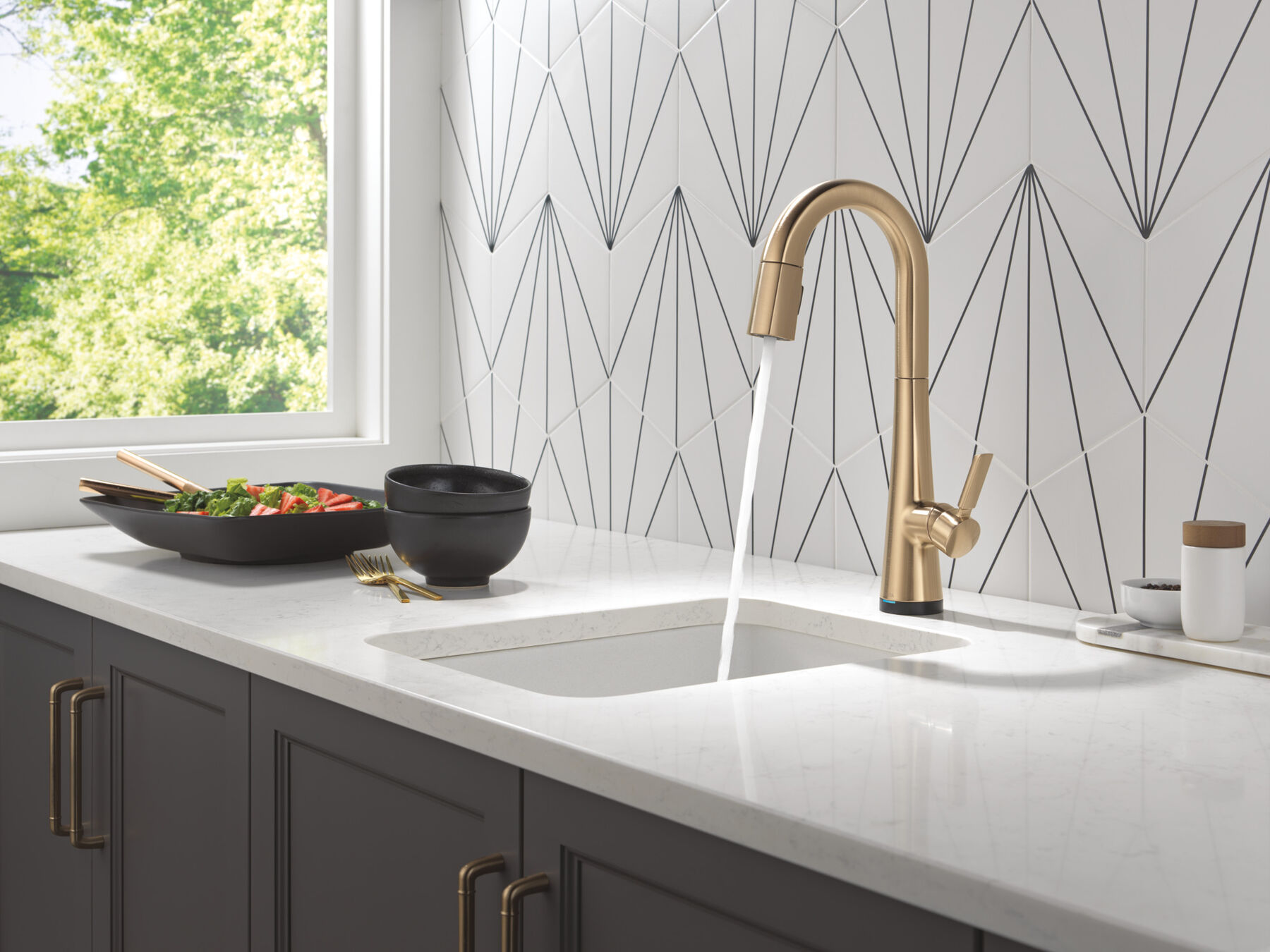 Touch2O&reg; Bar / Prep Faucet with Touchless Technology