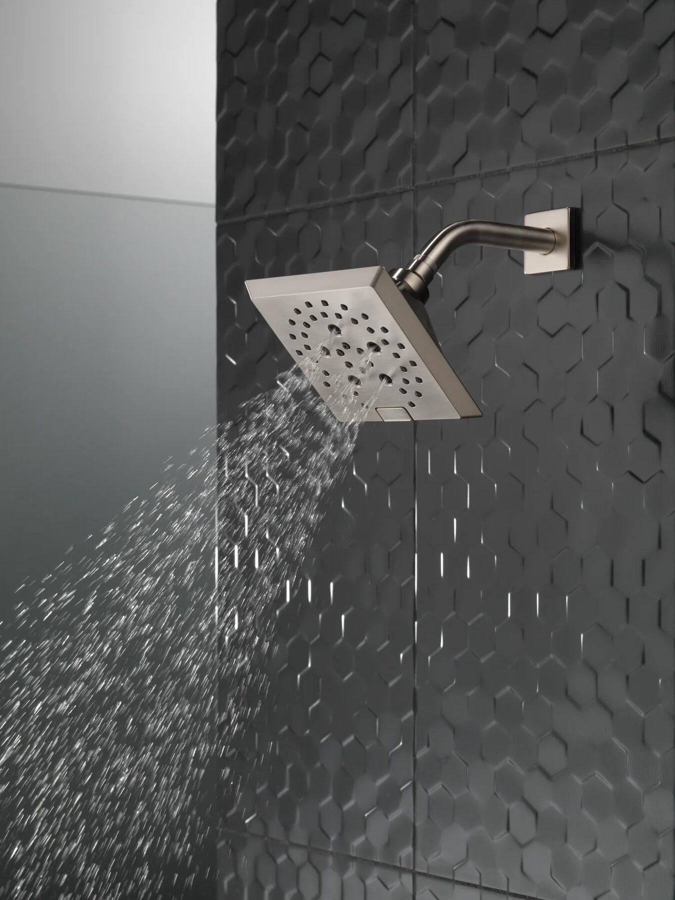 H<sub>2</sub>Okinetic&reg; 5-Setting Angular Modern Raincan Shower Head