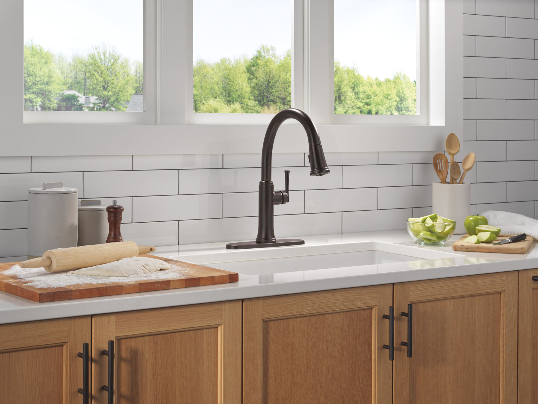 Single Handle Pull-Down Kitchen Faucet