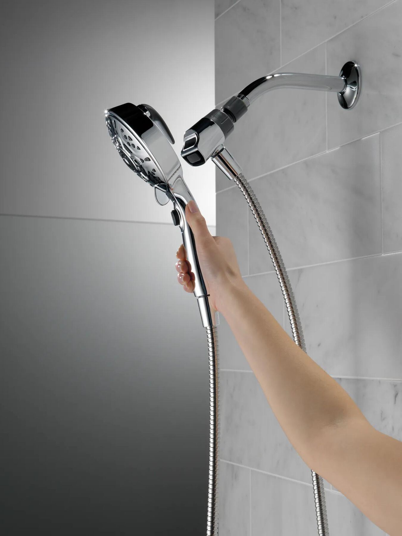 SureDock&trade; 7-Setting Hand Shower