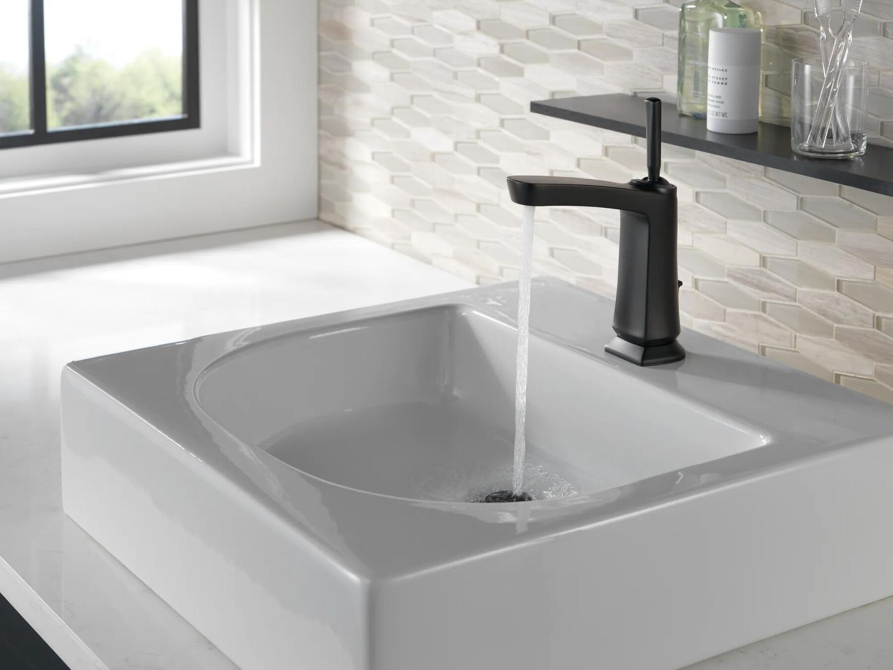 Single Handle Centerset Bathroom Faucet