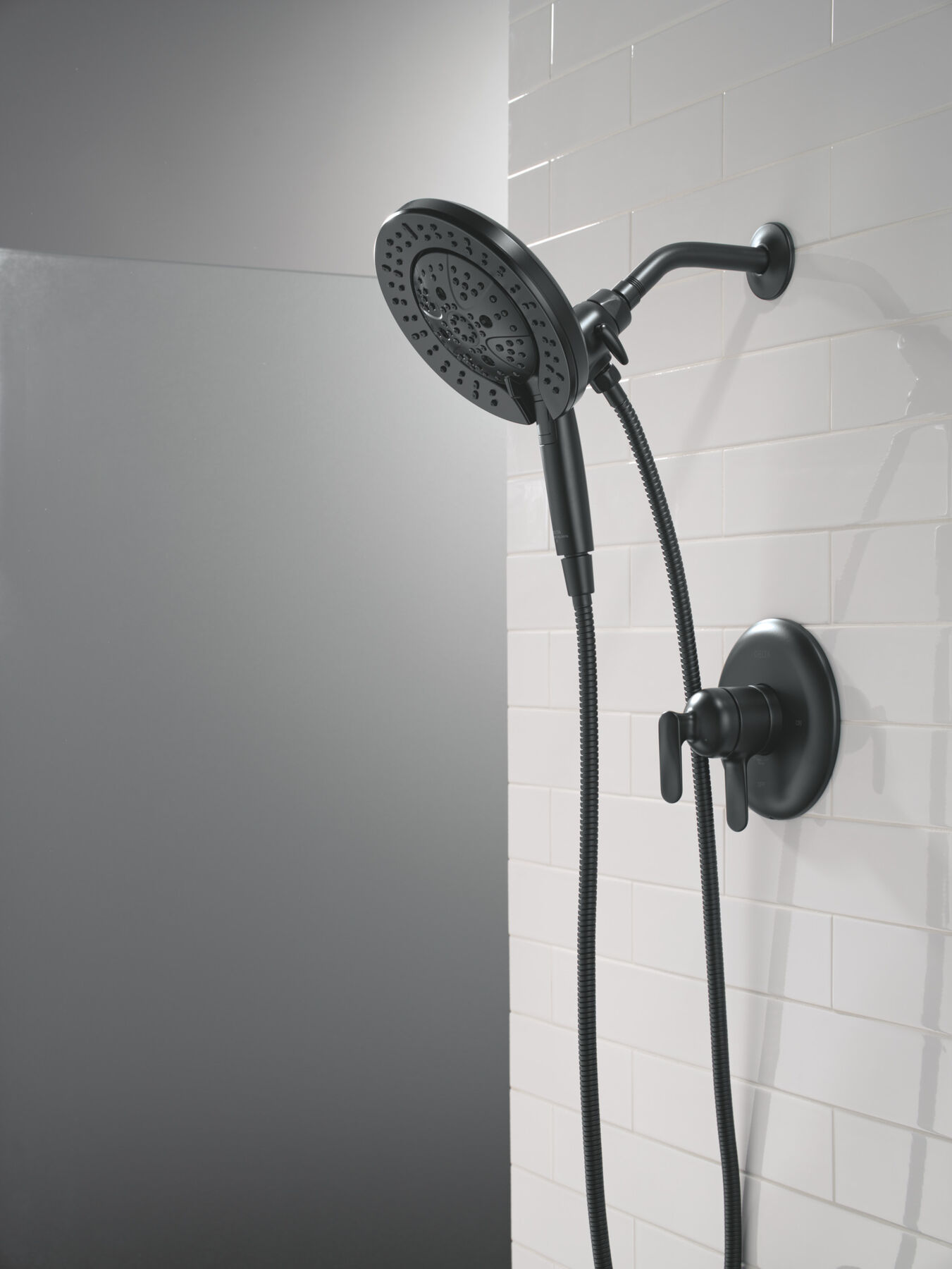 17 Series Shower Trim with In2ition Shower Head