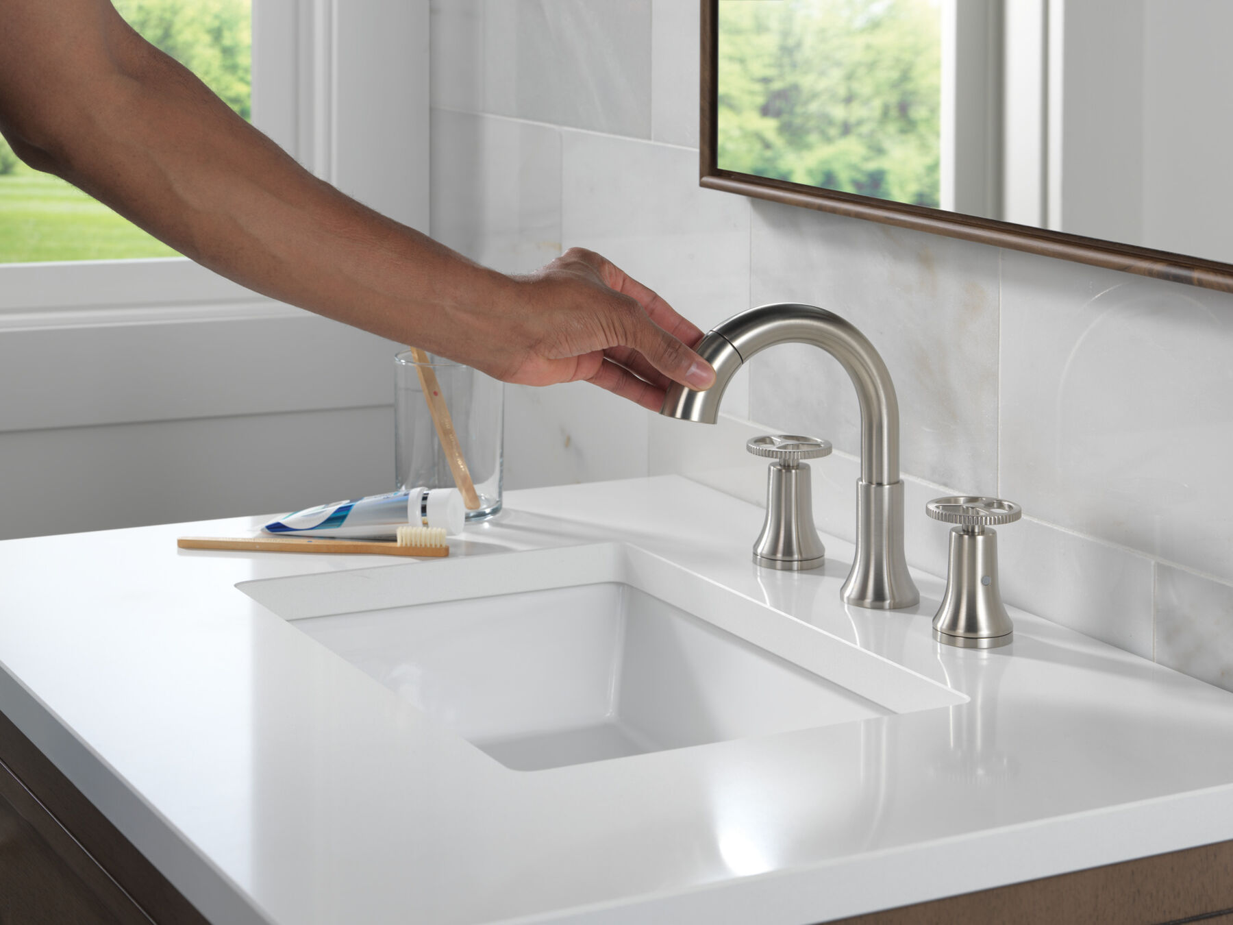Two Handle Widespread Pull Down Bathroom Faucet