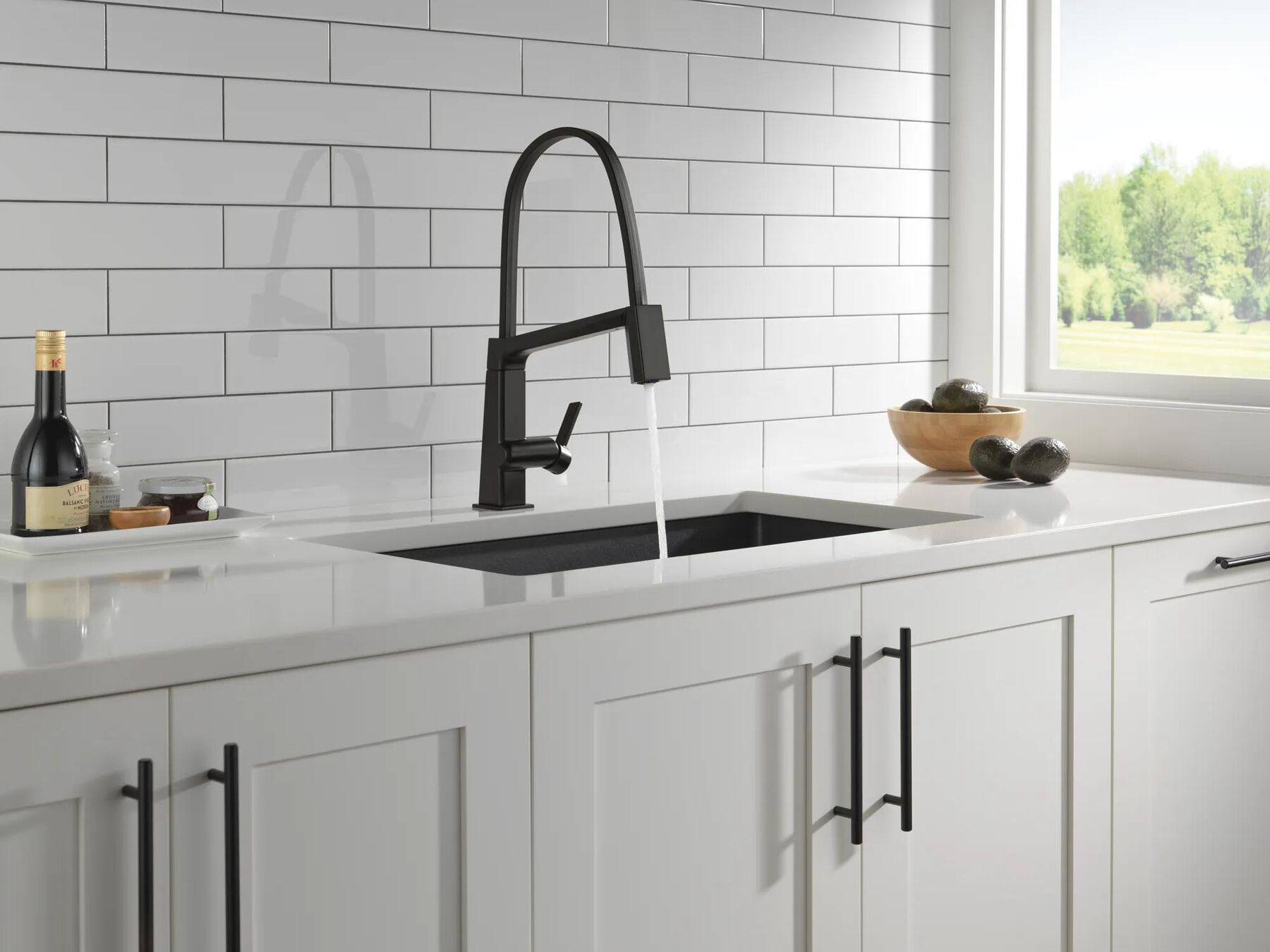 Single Handle Exposed Hose Kitchen Faucet